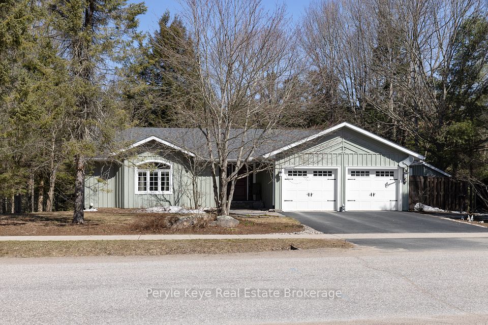 33 Meadow Heights
