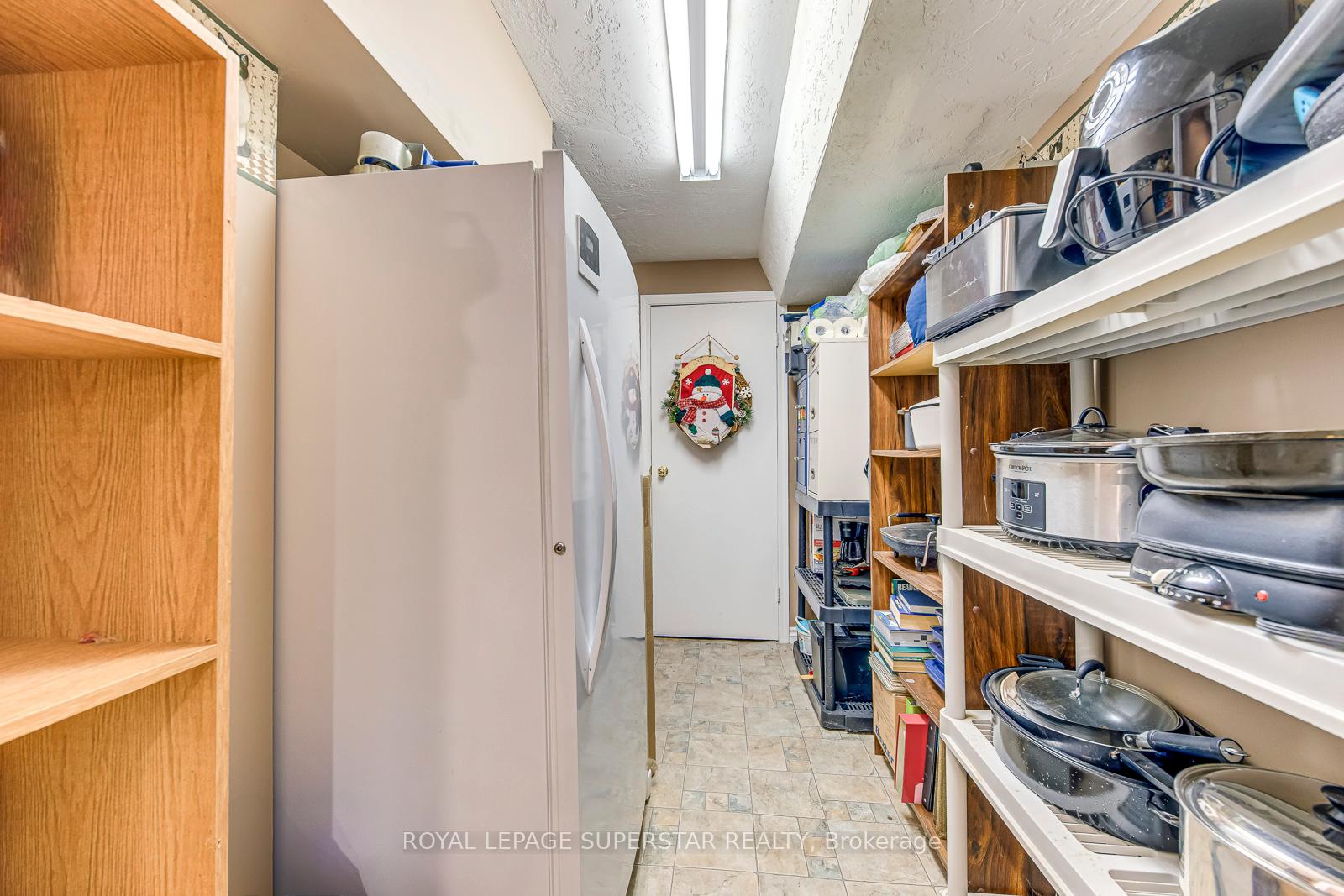 3 Bedrooms Condo at 1809 Upper Wentworth, Hamilton For sale