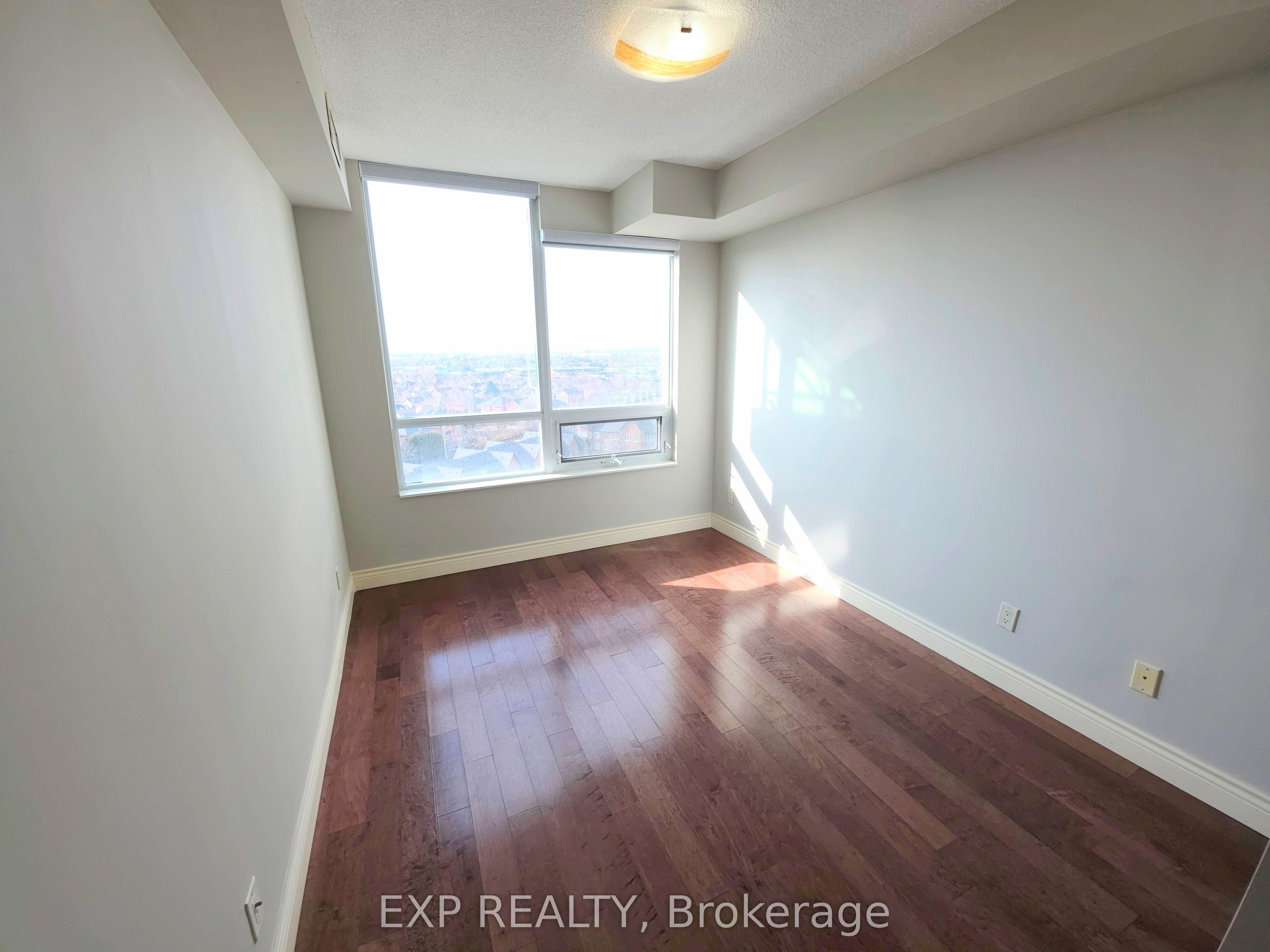 88 Promenade Circle, #1007