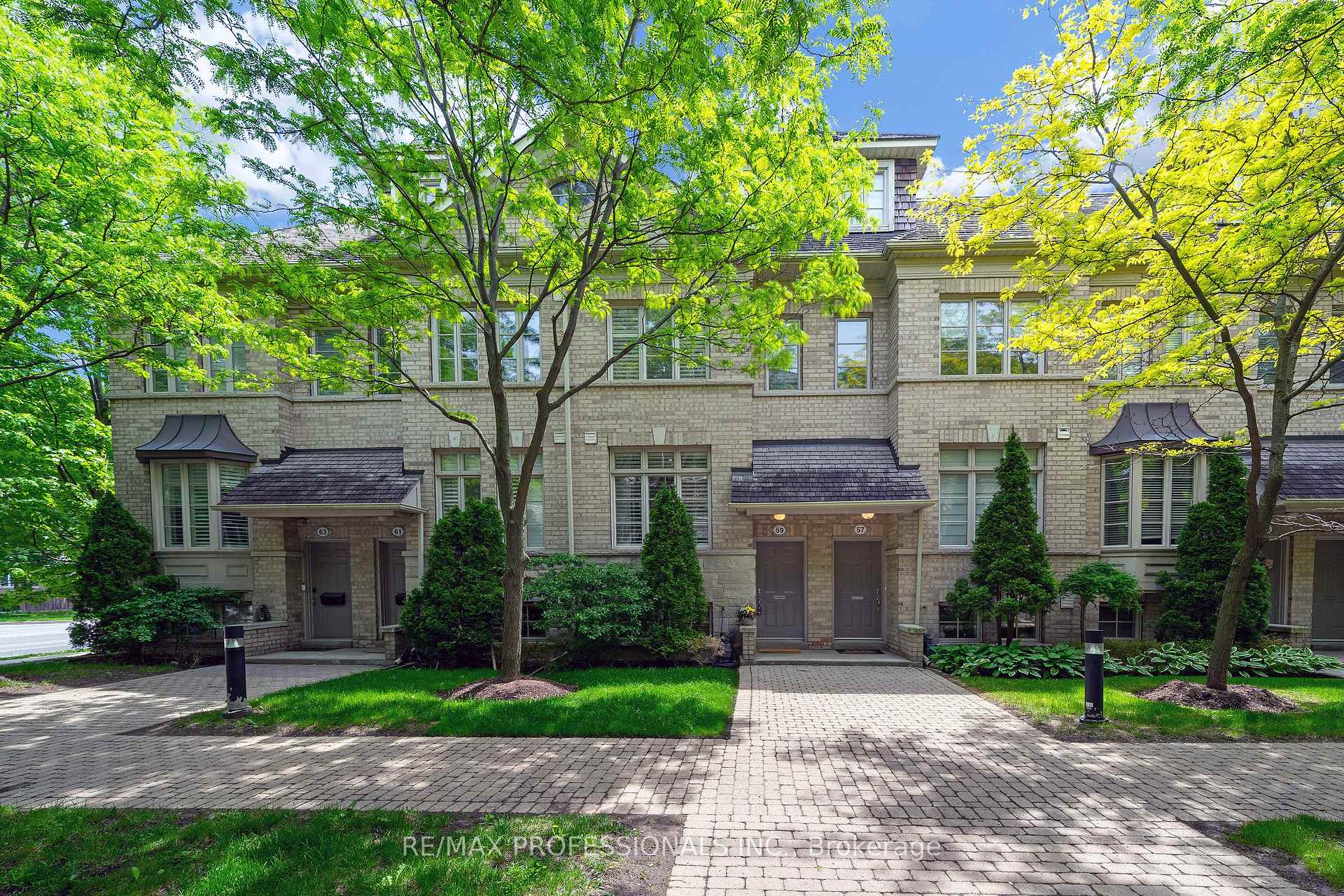 59 Furrow Lane, Toronto, ON M8Z 0A1