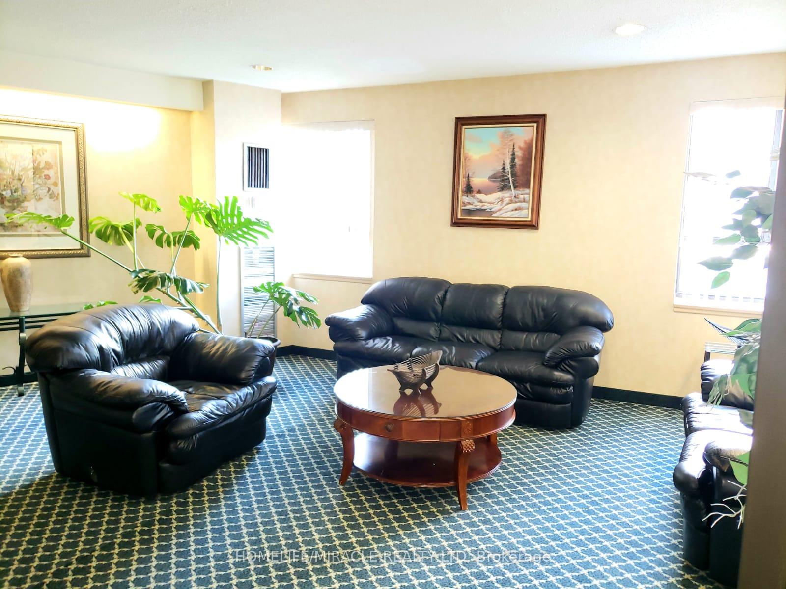2 Bedrooms Condo at 121 Trudelle, Toronto For sale