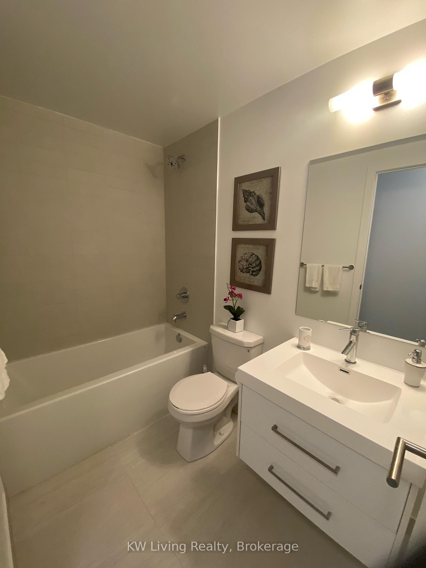 2 Bedrooms Condo at 403 Church, Toronto For sale