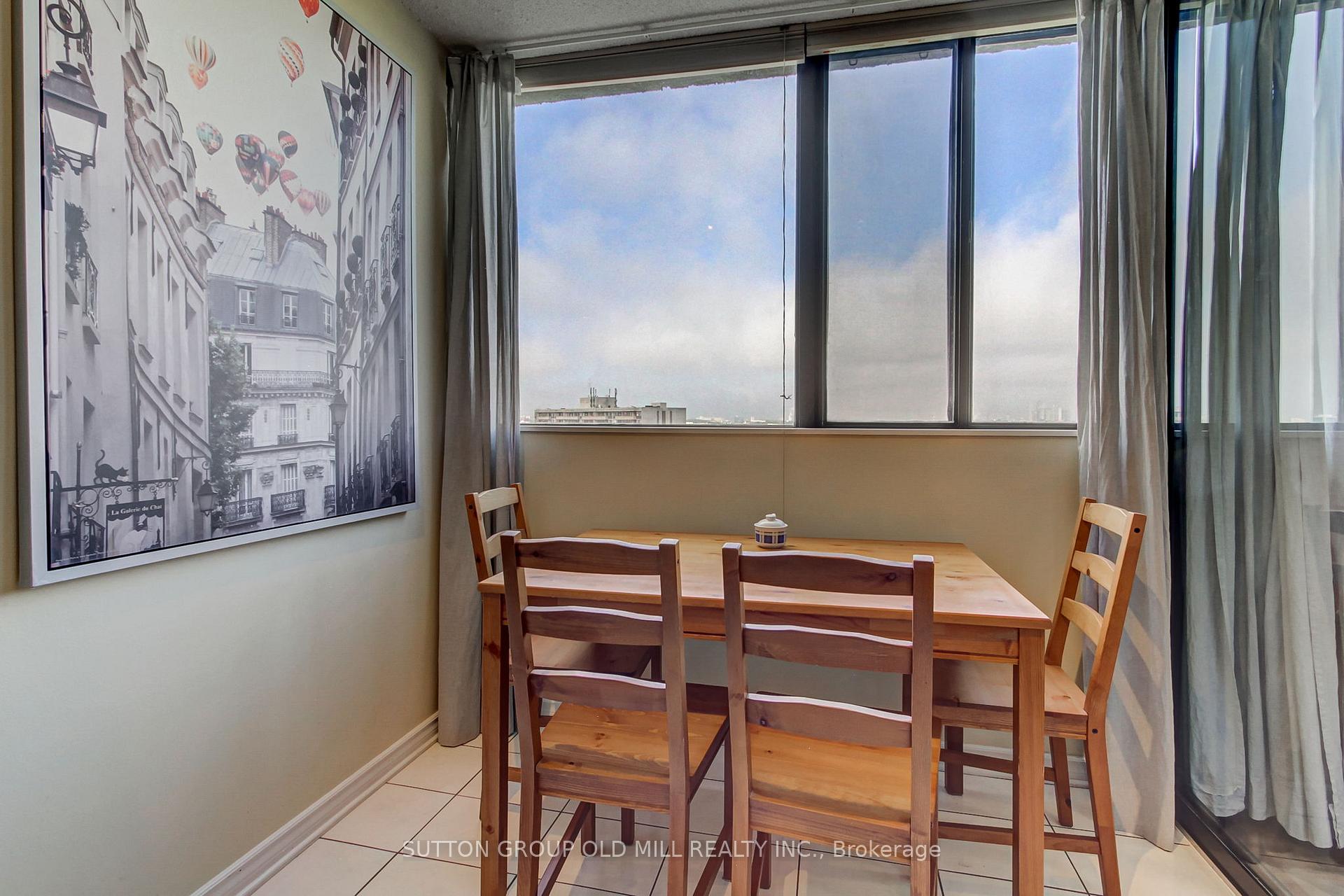 3 Bedrooms Condo at 133 Torresdale, Toronto For sale