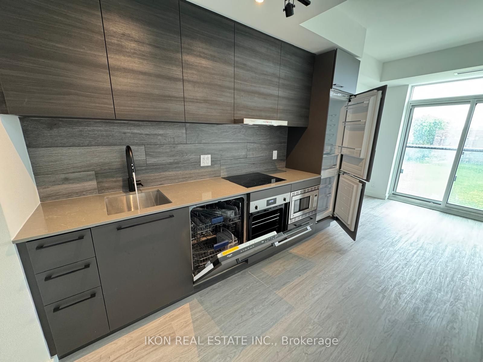 1555 Queen Street, #312