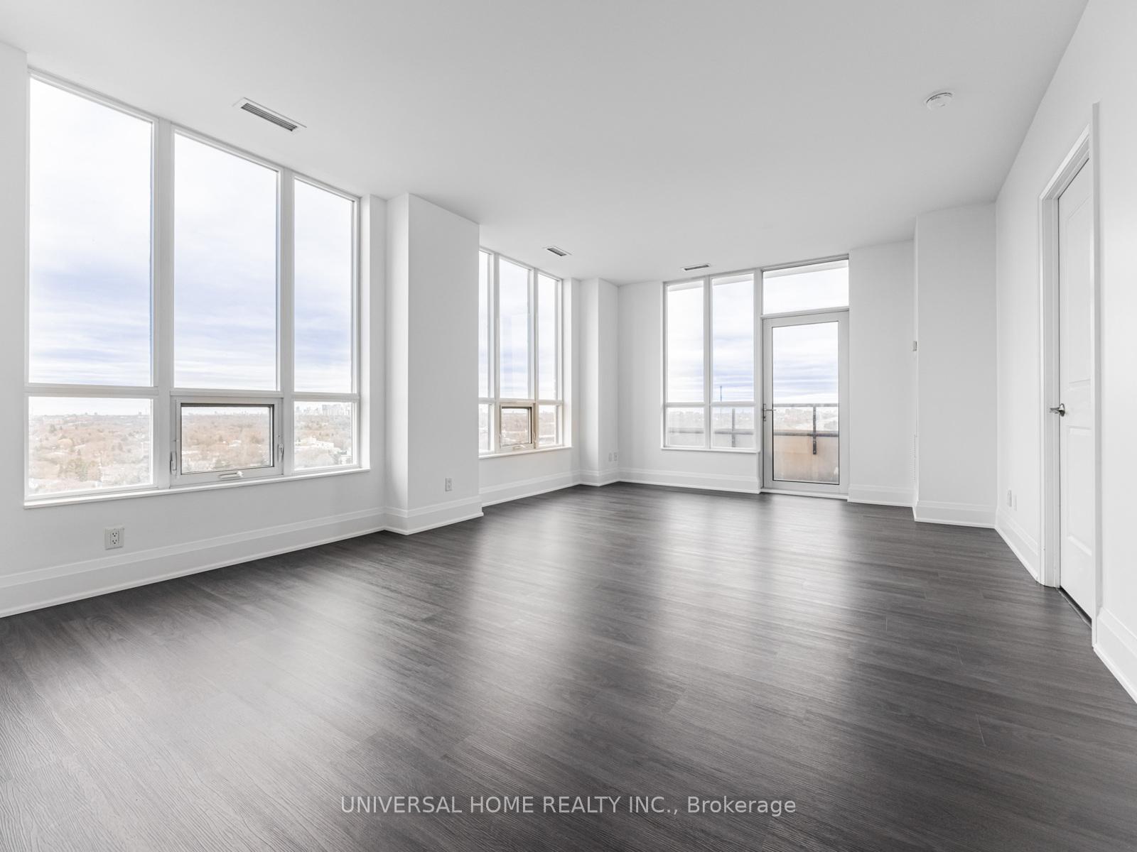3 Bedrooms Condo at 100 Harrison Garden,  Toronto For sale