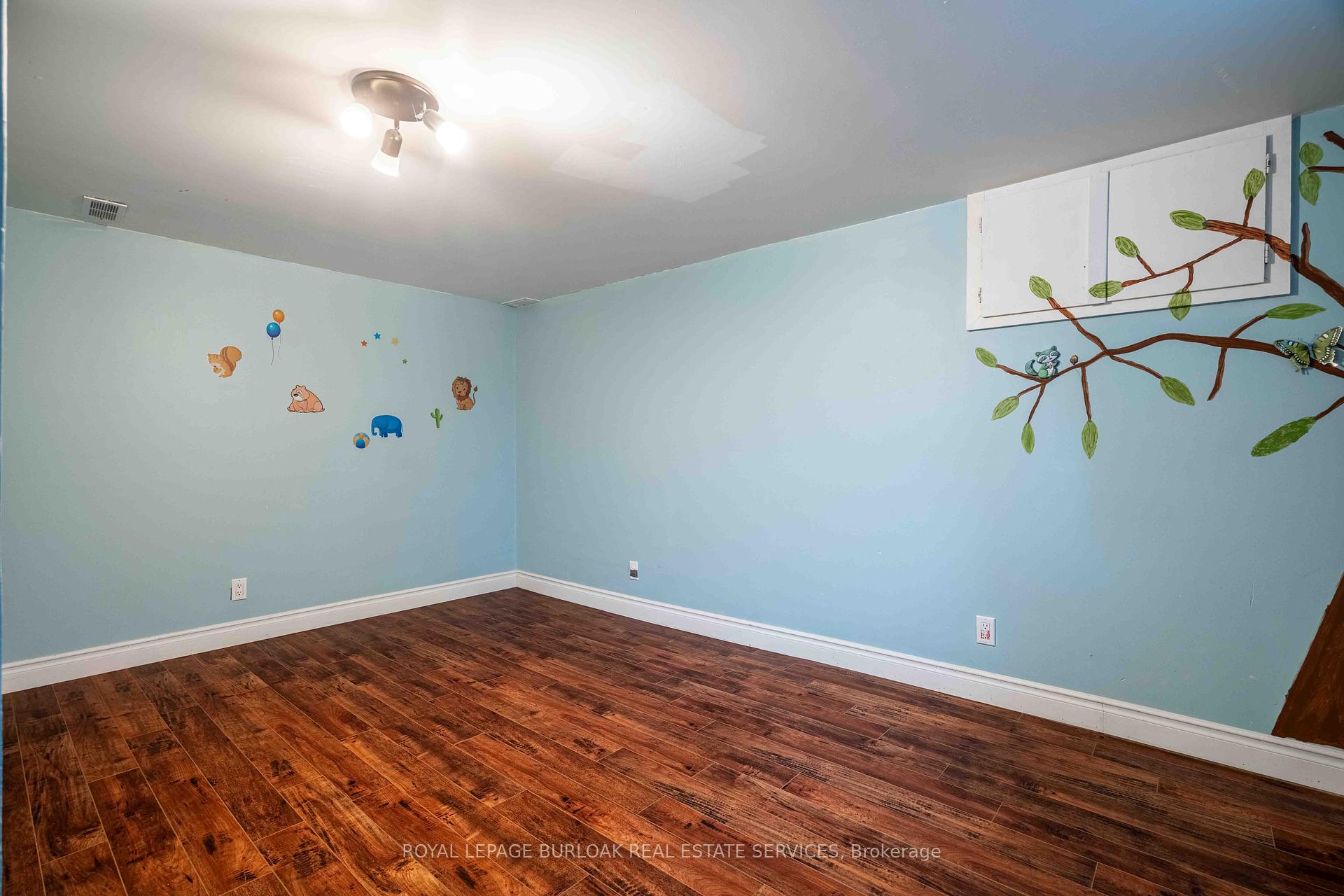 4 Bedrooms Condo at 117 Bonaventure, Hamilton For sale