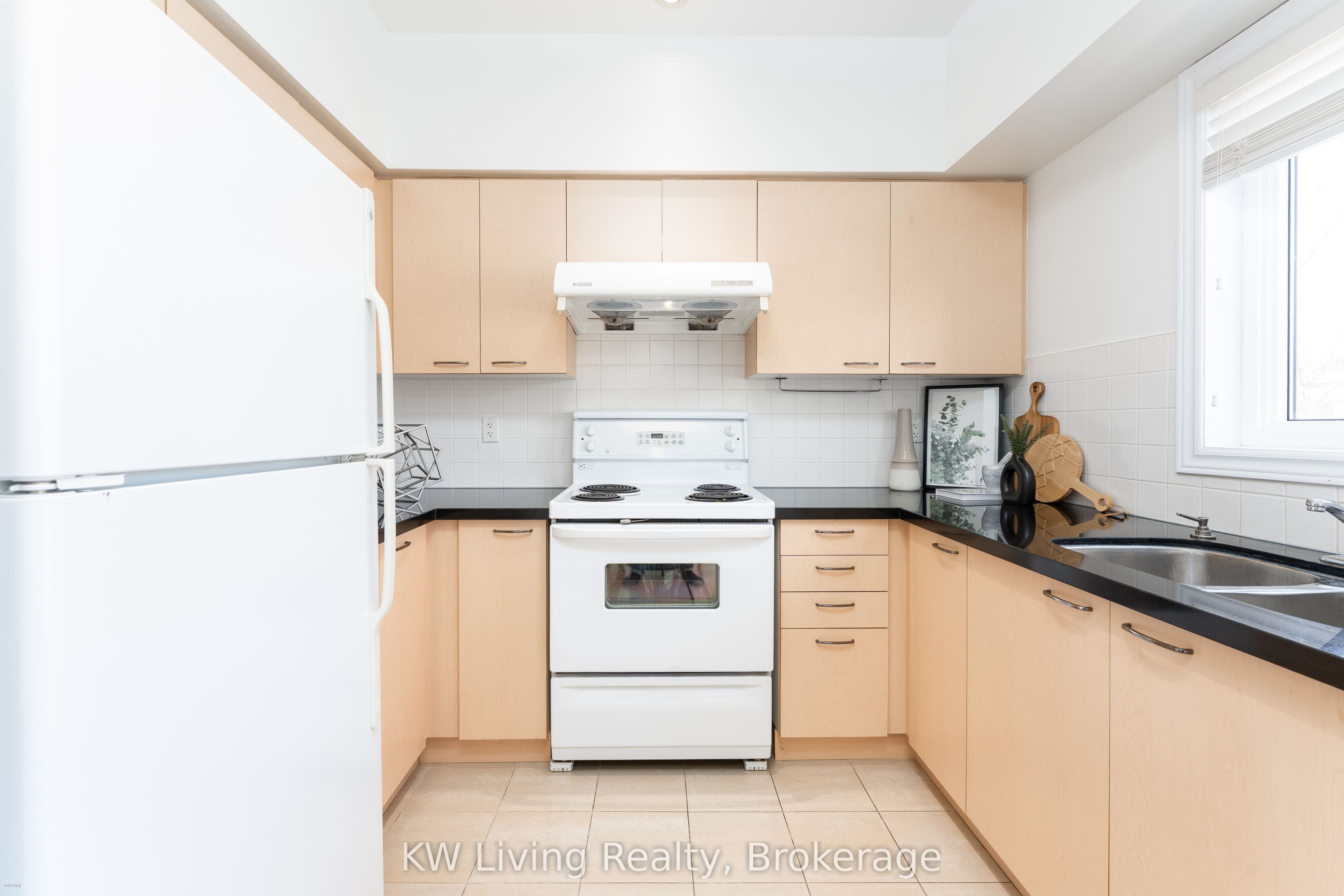 9133 Bayview Avenue, #55