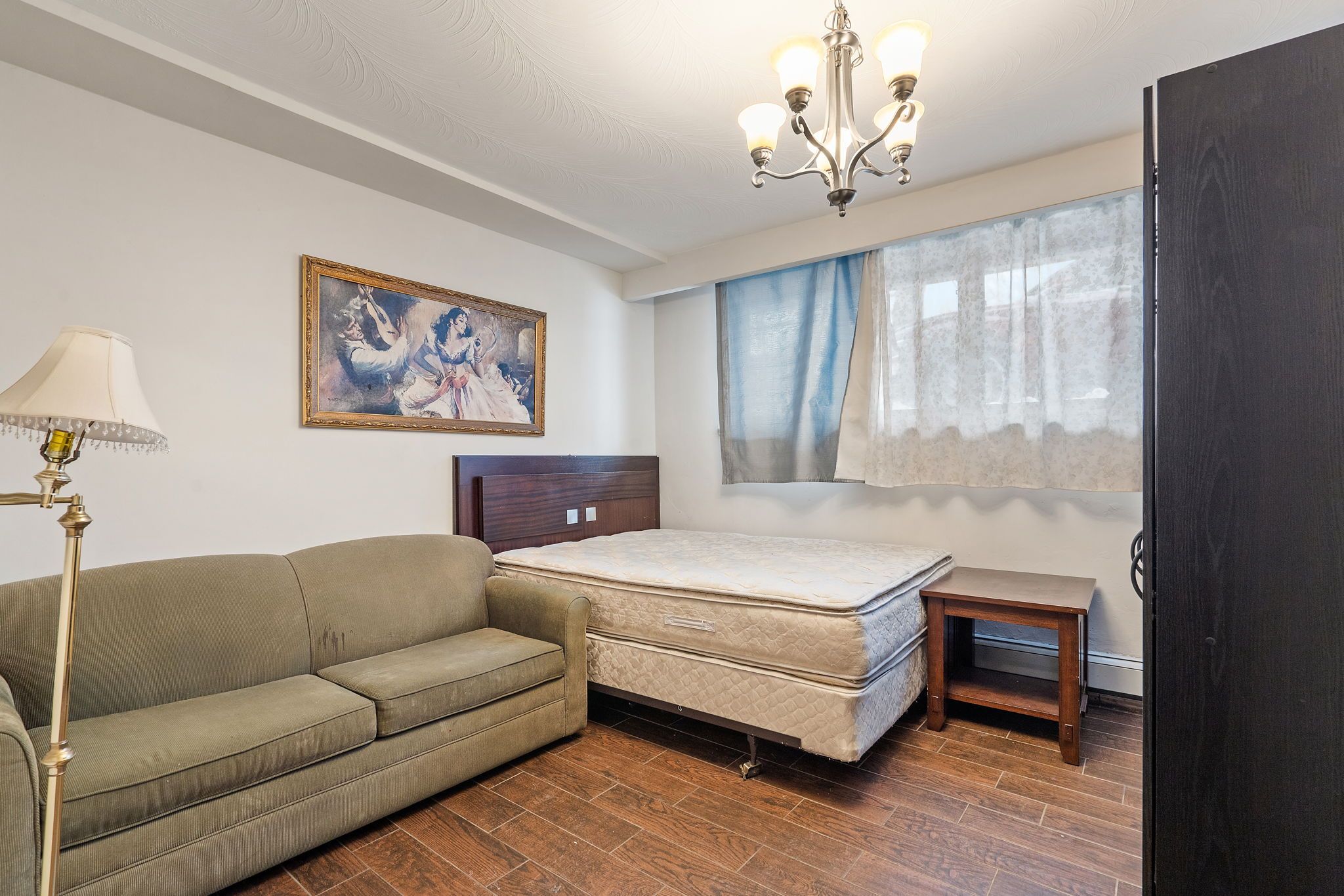58 Garthdale Court W