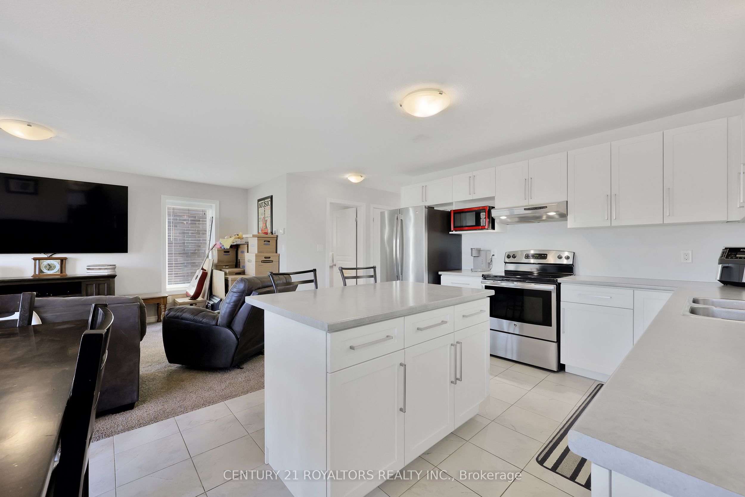 14 Chamberlain Avenue