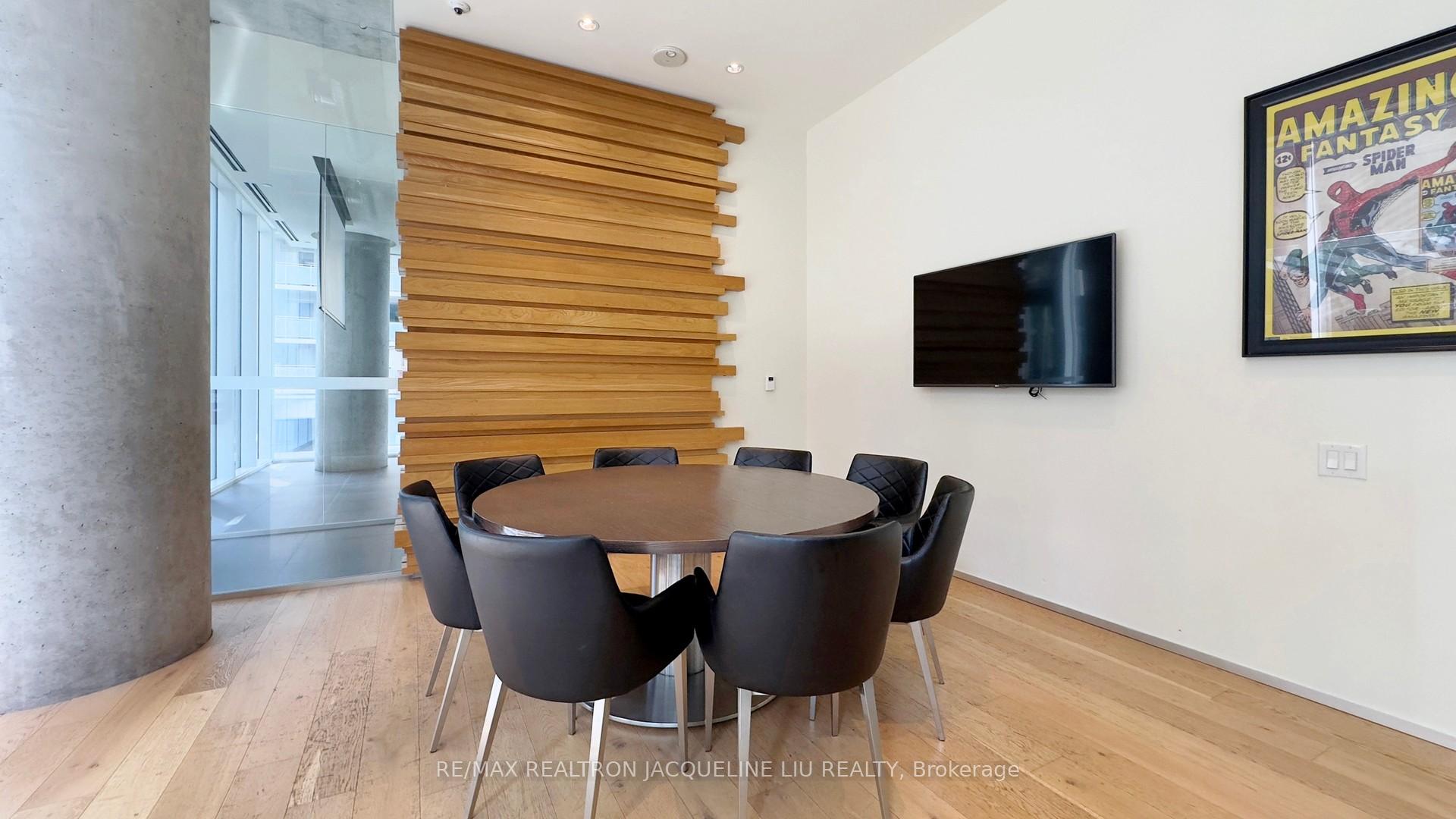 1 Bedroom Condo at 15 Grenville, Toronto For sale