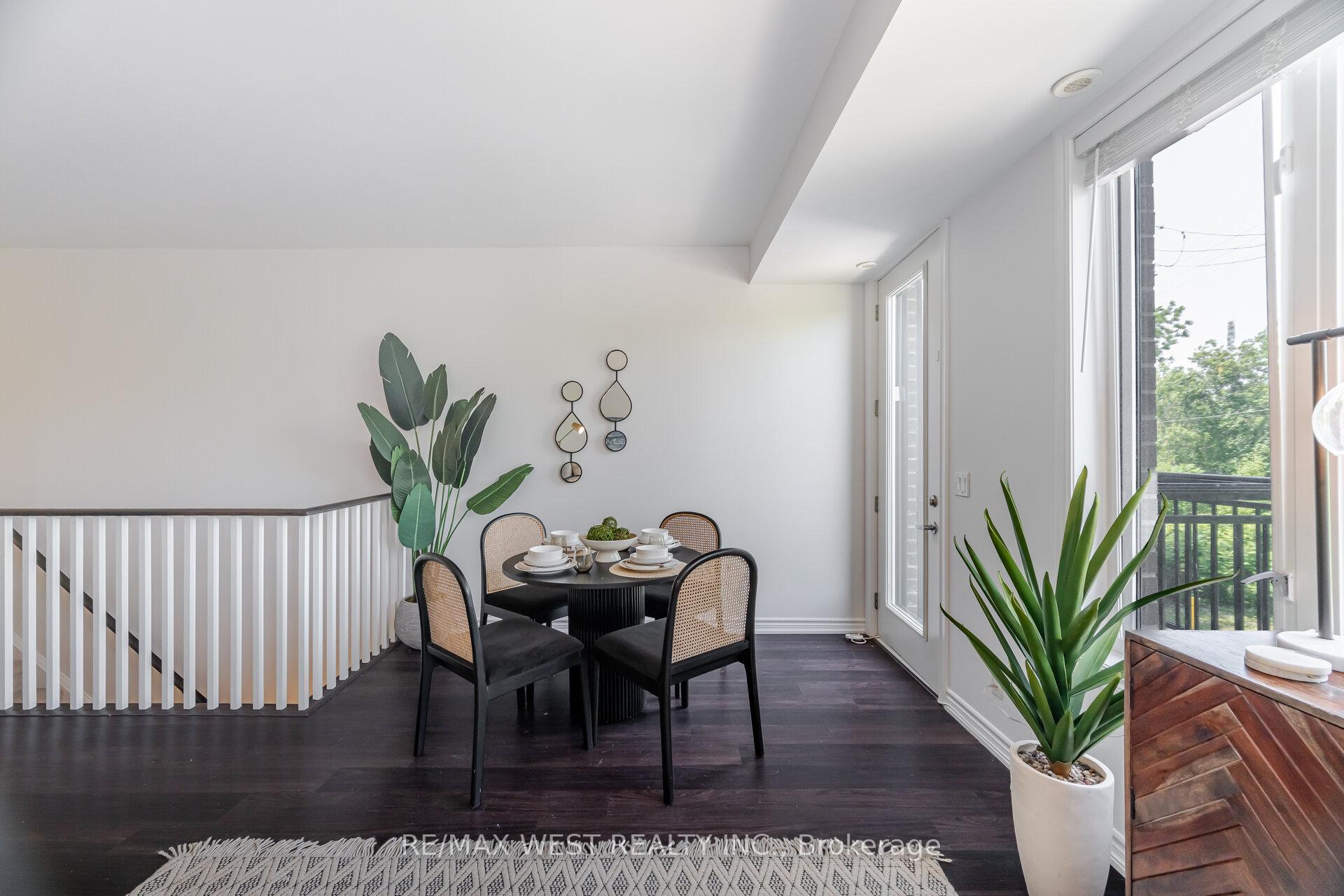 2 Bedrooms Condo at 150 Long Branch, Toronto For sale