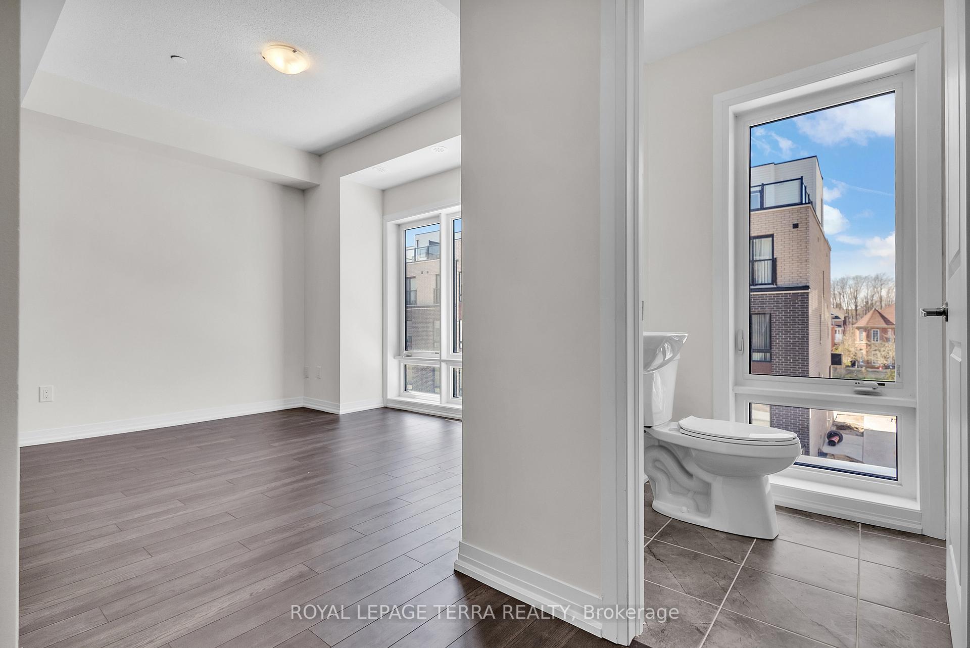 2 Bedrooms Condo at 25 Priya,  Toronto For sale