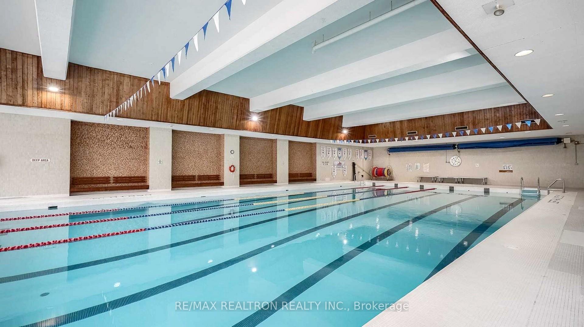 2 Bedrooms Condo at 5 Massey, Toronto For sale