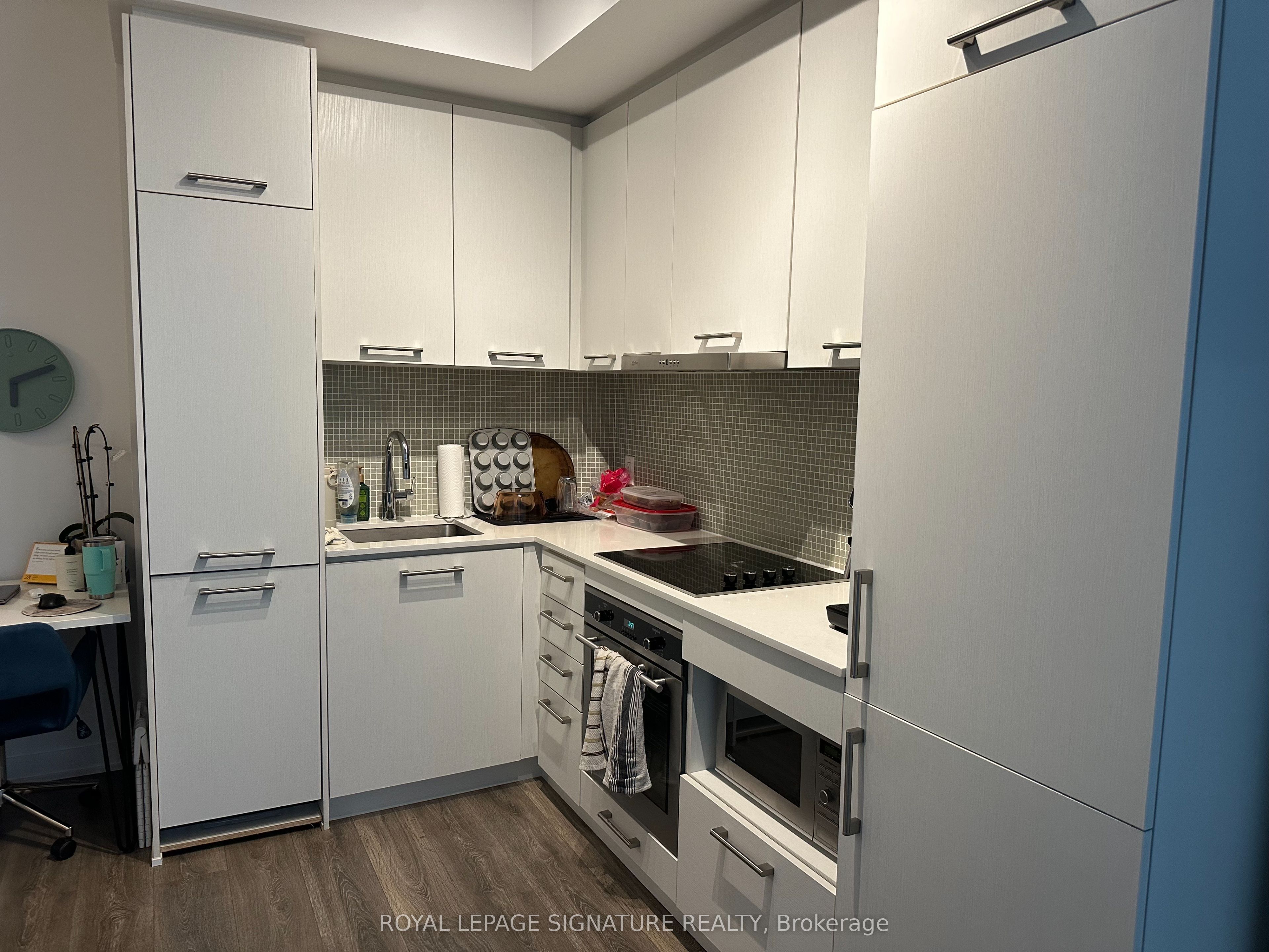 87 Peter Street, #2906