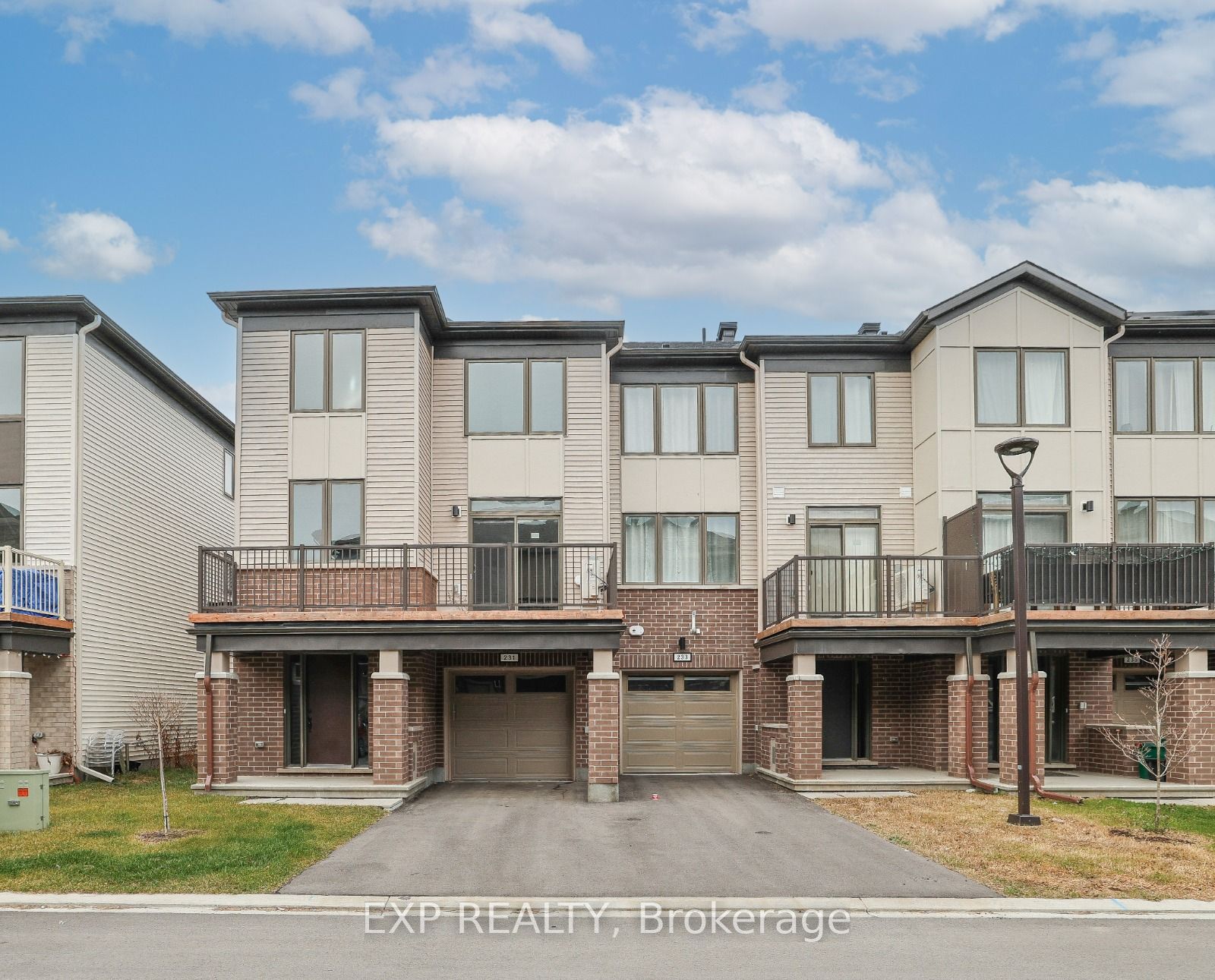 231 Anyolite, Barrhaven, ON K2J 7J3