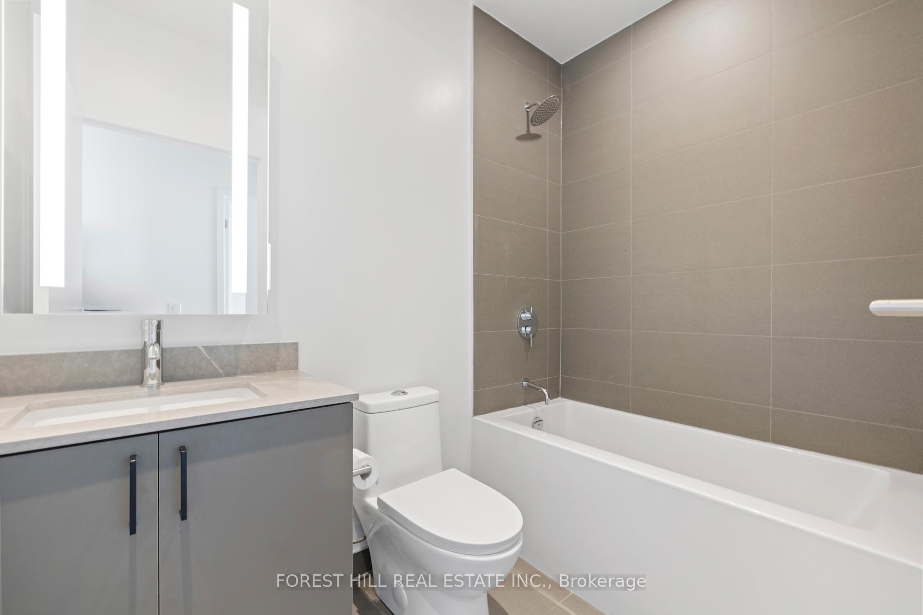 3 Bedrooms Condo at 135 East Liberty, Toronto For sale