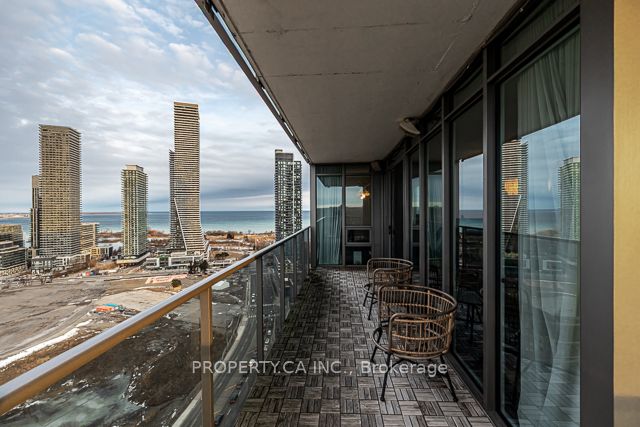 90 Park Lawn Road, #2811