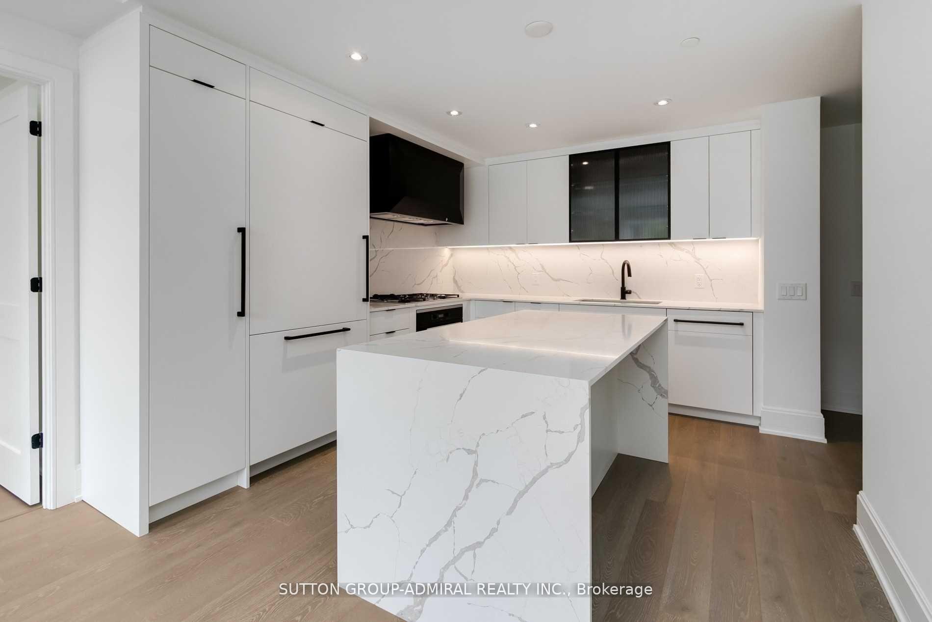 2 Bedrooms Condo at 355 Bedford, Toronto For sale