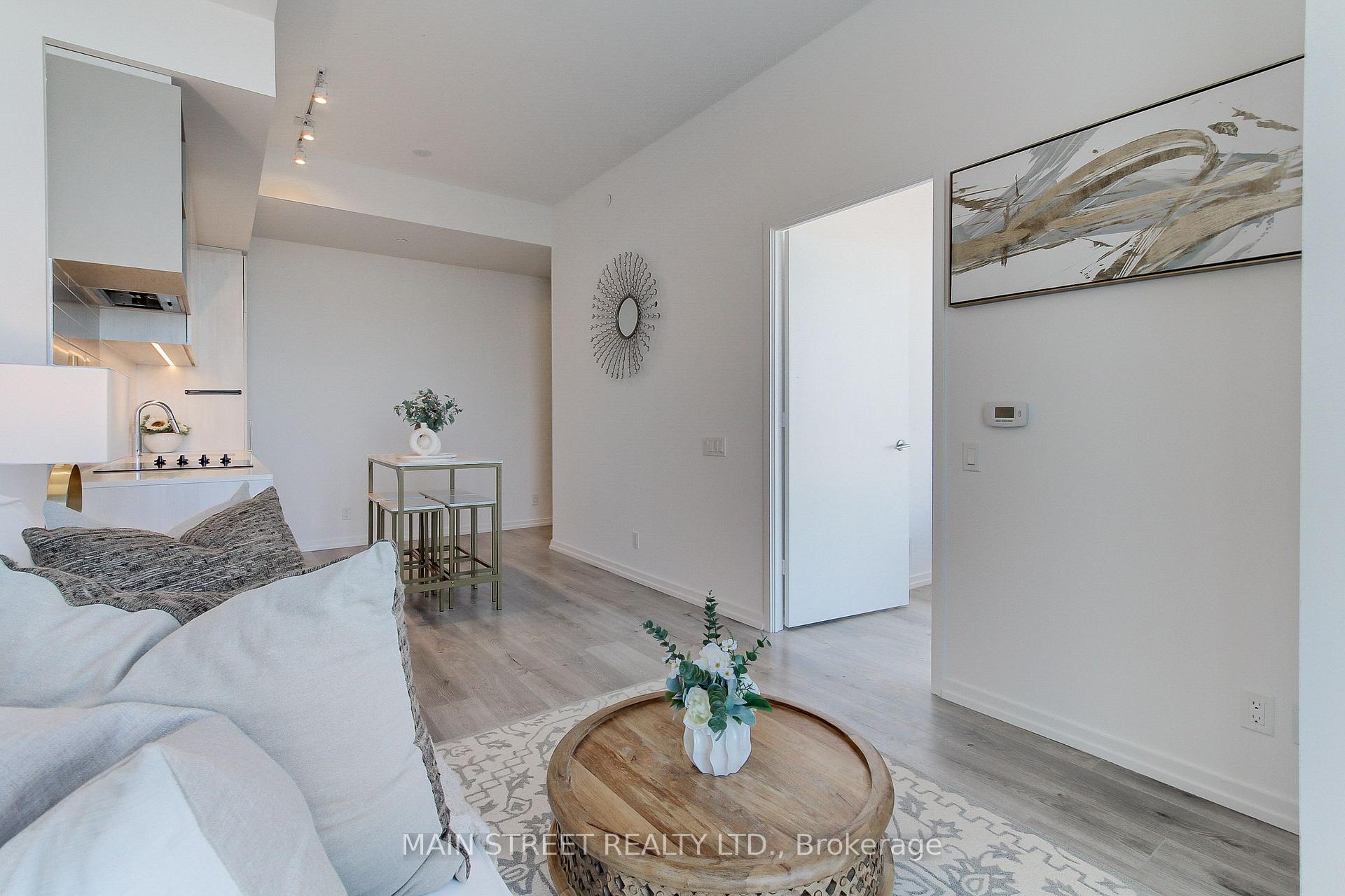 1 Bedroom Condo at 1000 Portage, Vaughan For sale