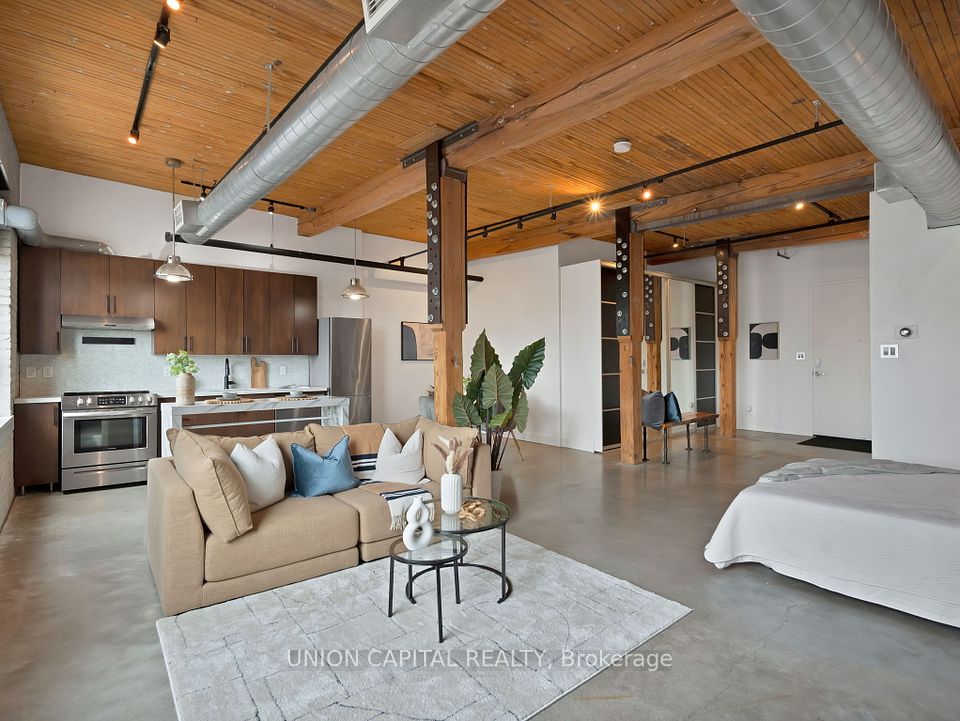 68 Broadview