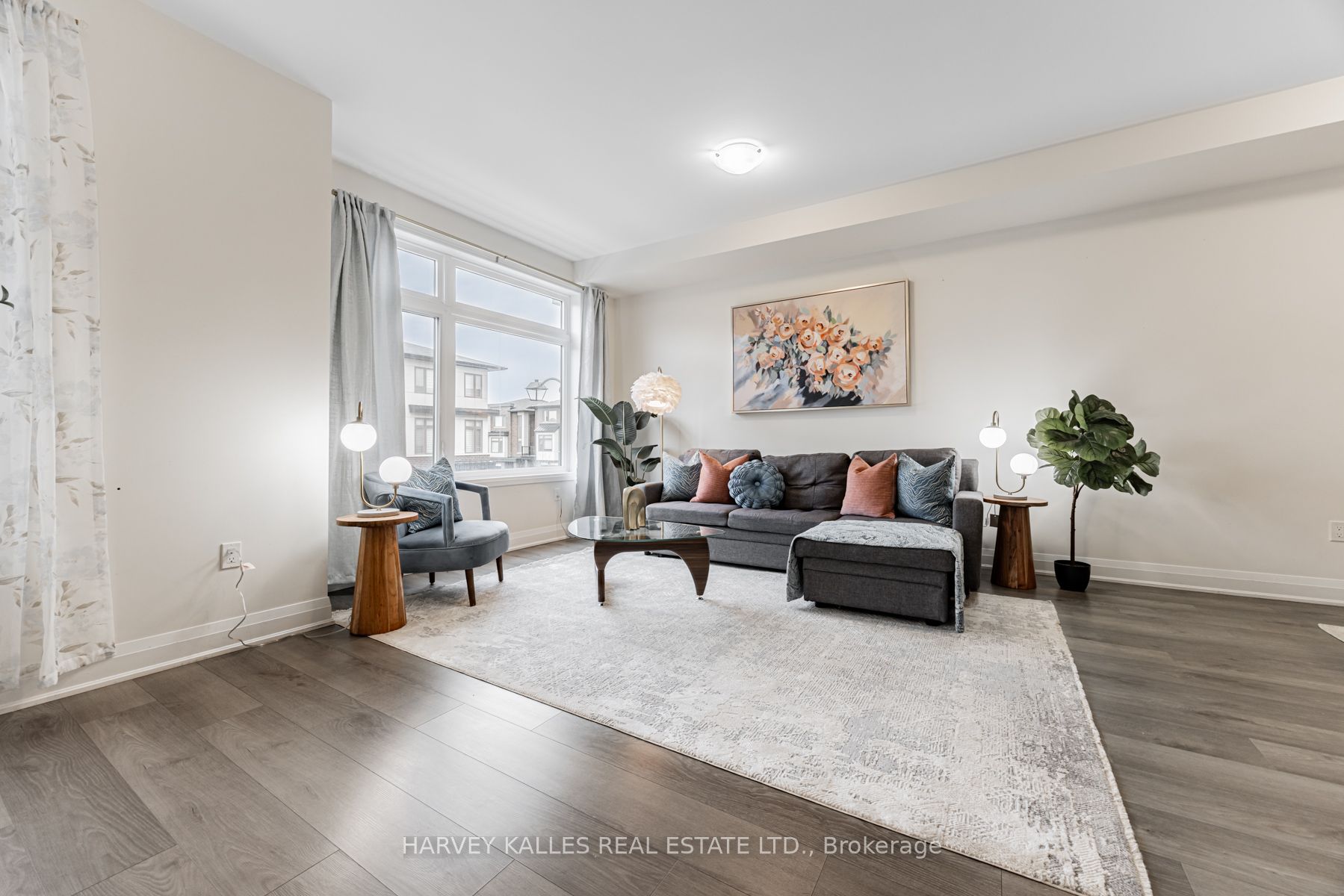 250 Finch Avenue 22