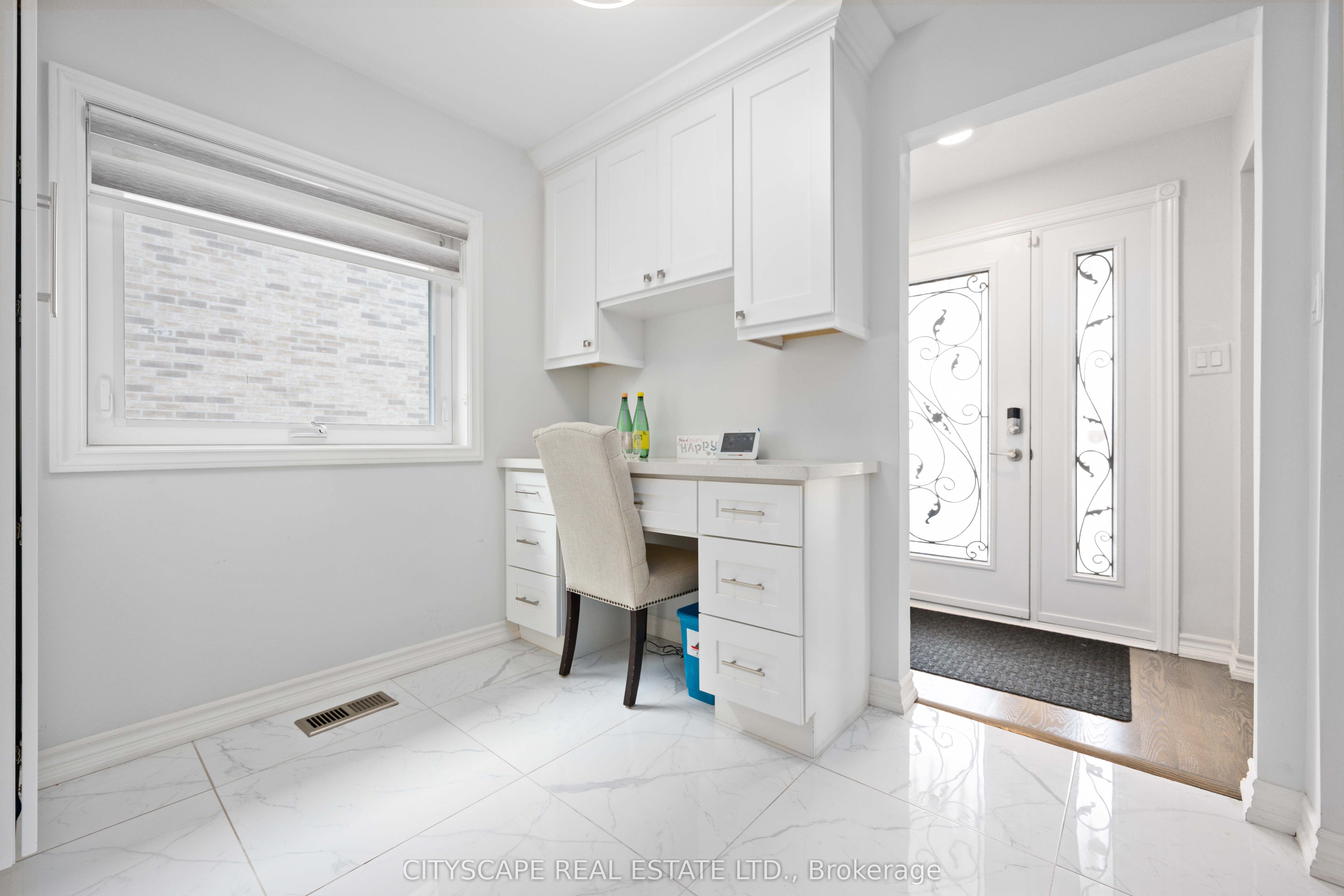 39 Bentworth Avenue