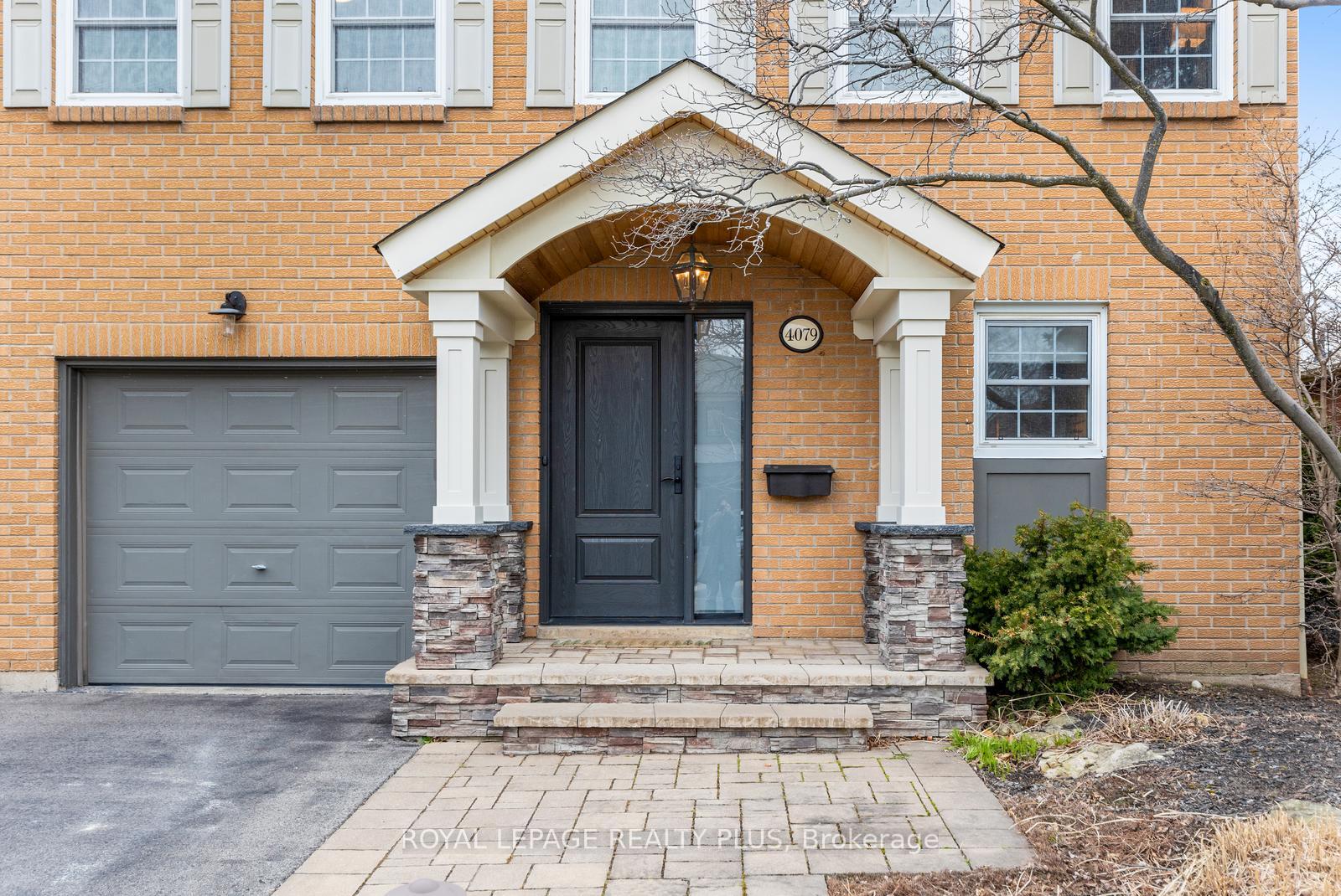 4079 Treetop Crescent, Mississauga, ON L5L 2L6