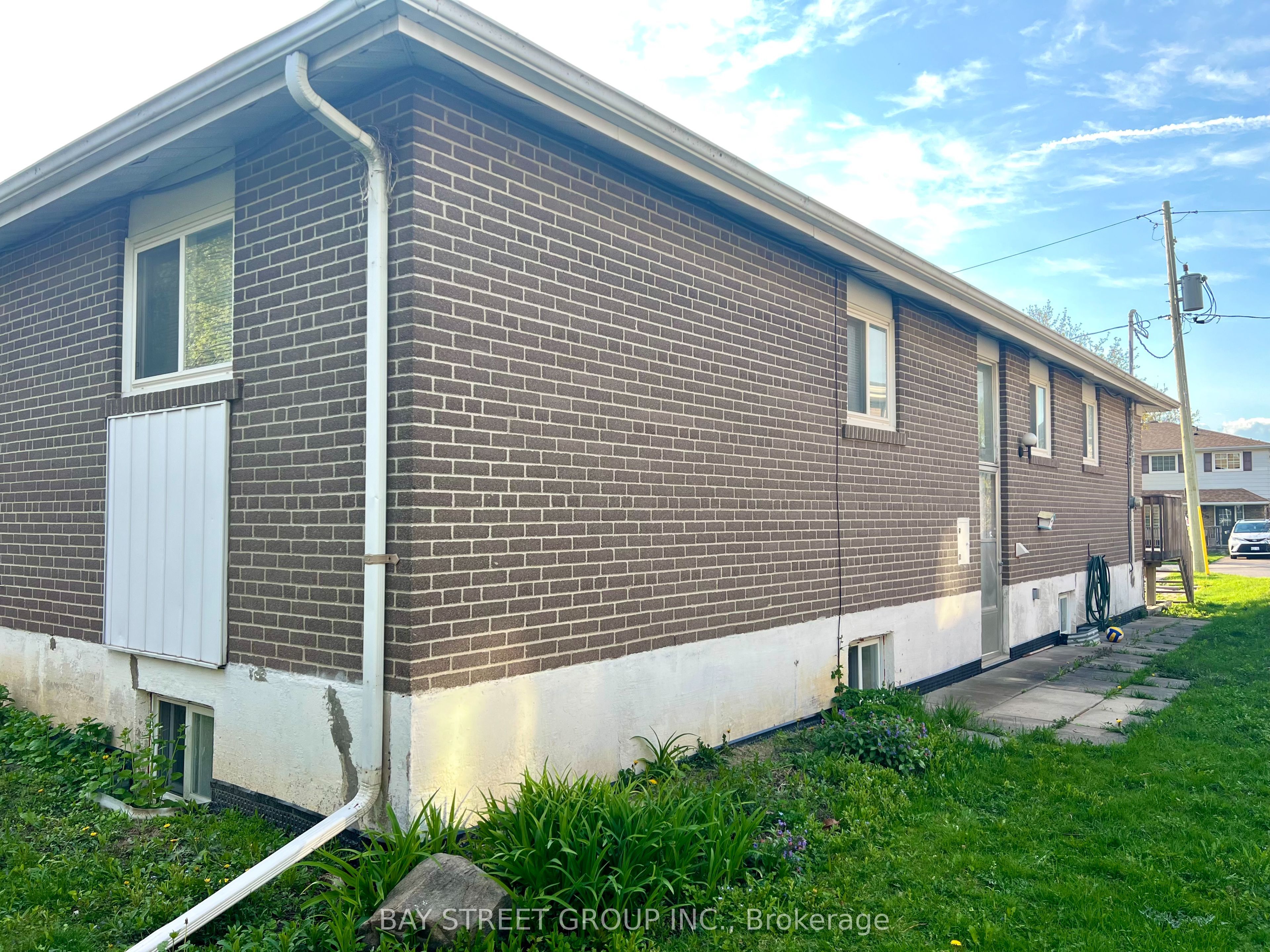 728 Sunnypoint Drive
