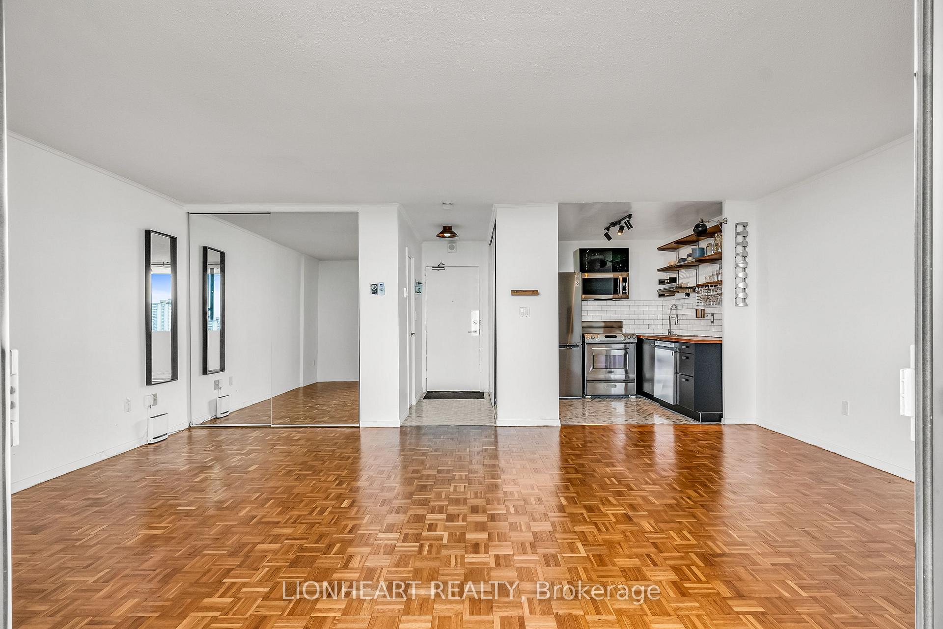 Condo at 40 Homewood, Toronto For sale