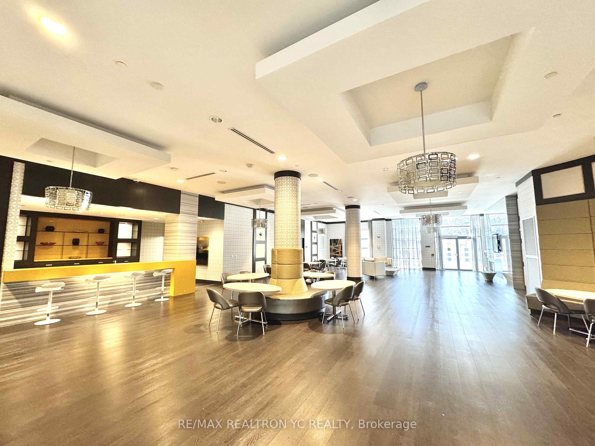 2 Bedrooms Condo at 55 Ann O’reilly,  Toronto For sale