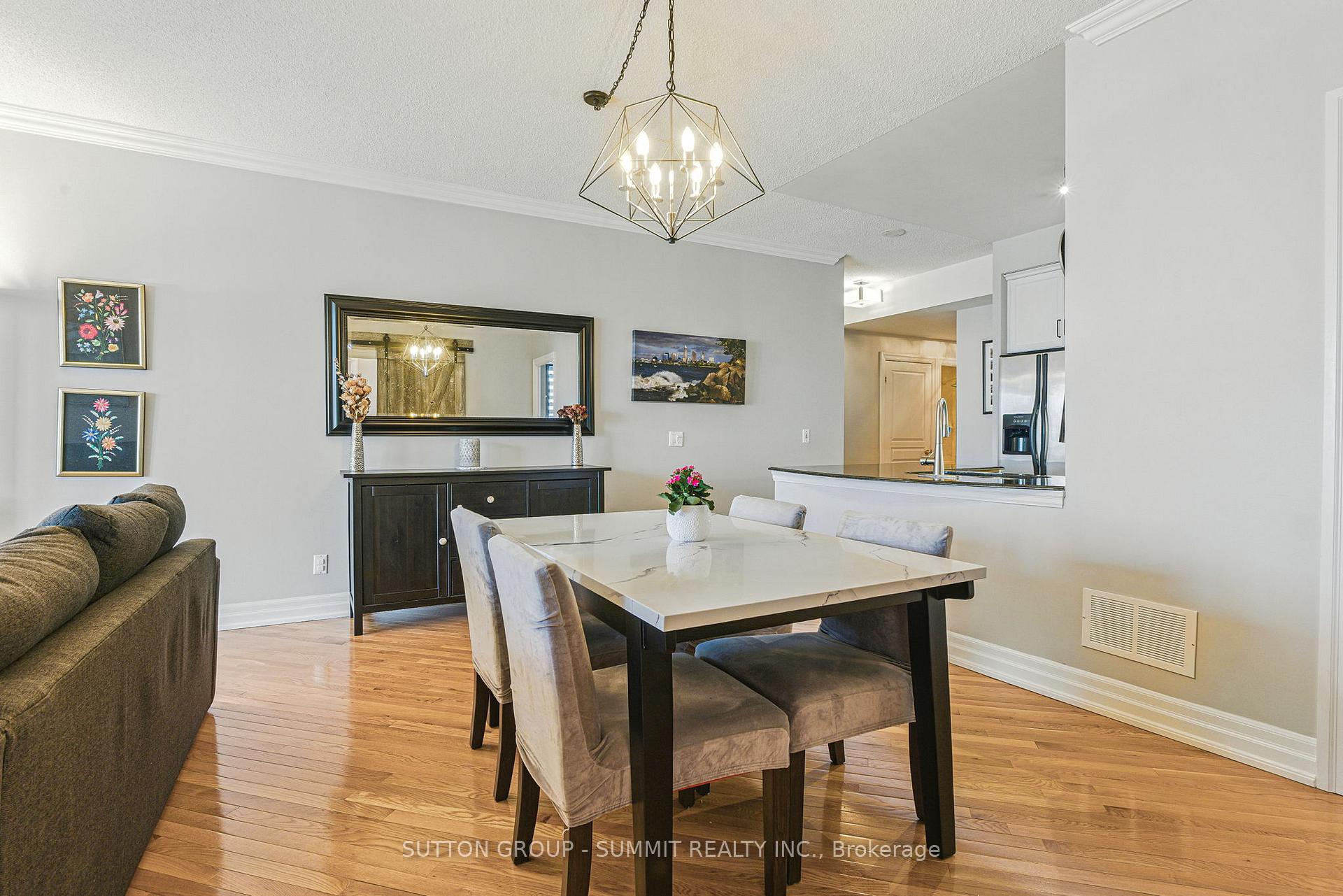 2 Bedrooms Condo at 2083 Lake Shore, Toronto For sale