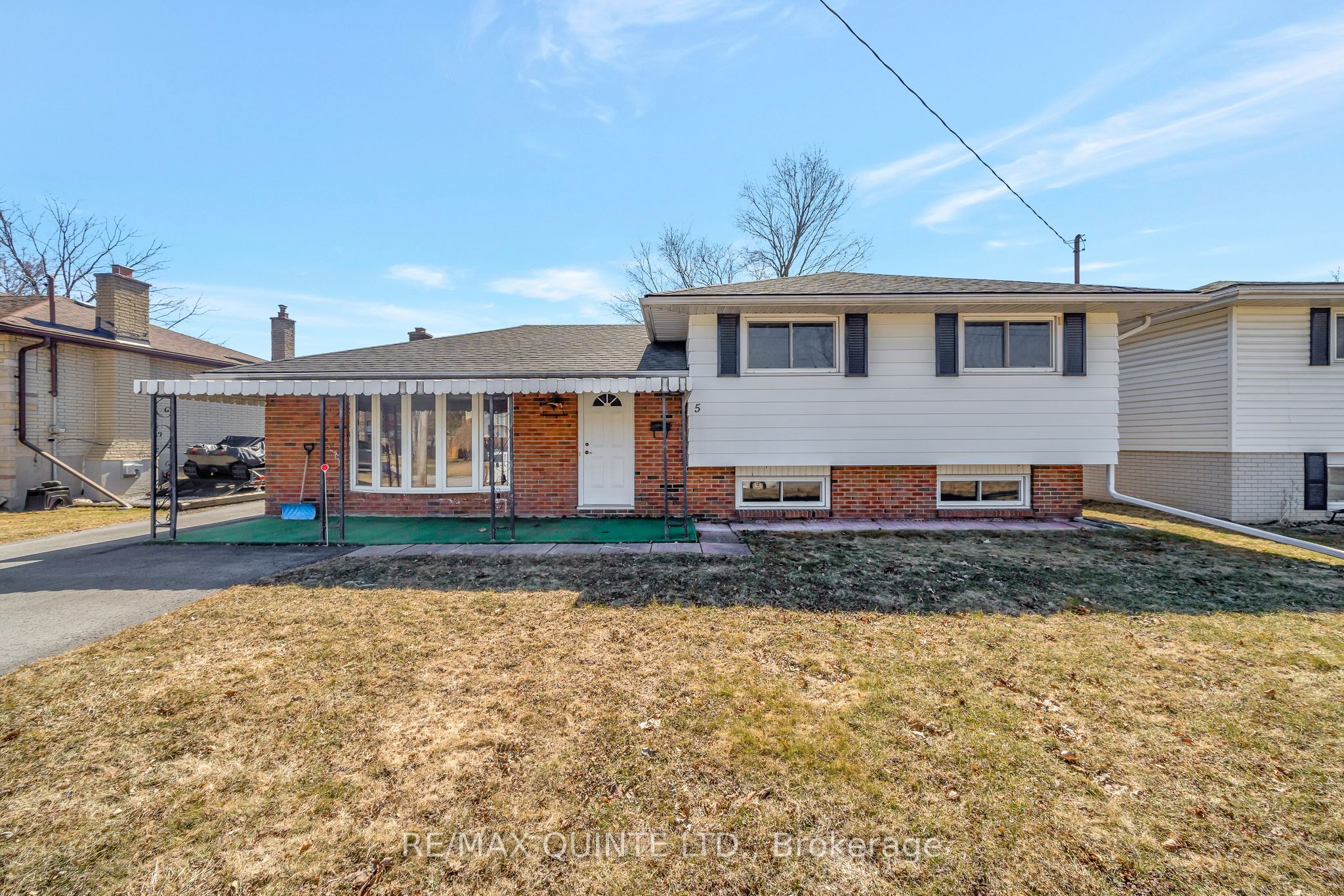 5 Joyce Crescent, Belleville, ON K8N 1Y6