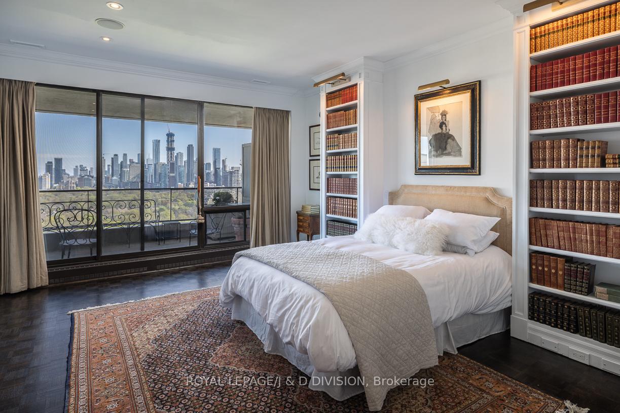 1 Bedroom Co-op at 20 Avoca, Toronto For sale