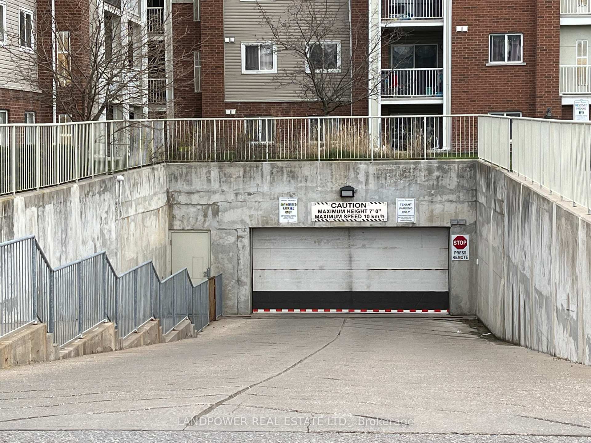 3 Bedrooms Condo at 5235 Finch, Toronto For sale