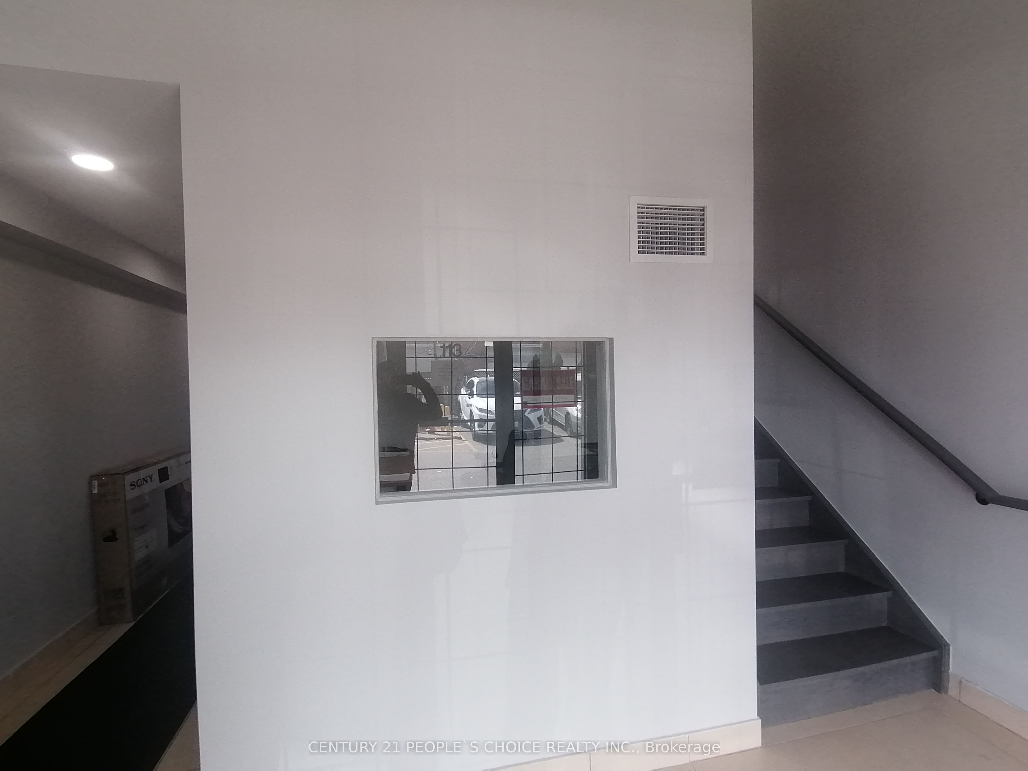 127 Westmore Drive E, #113 # Room 1