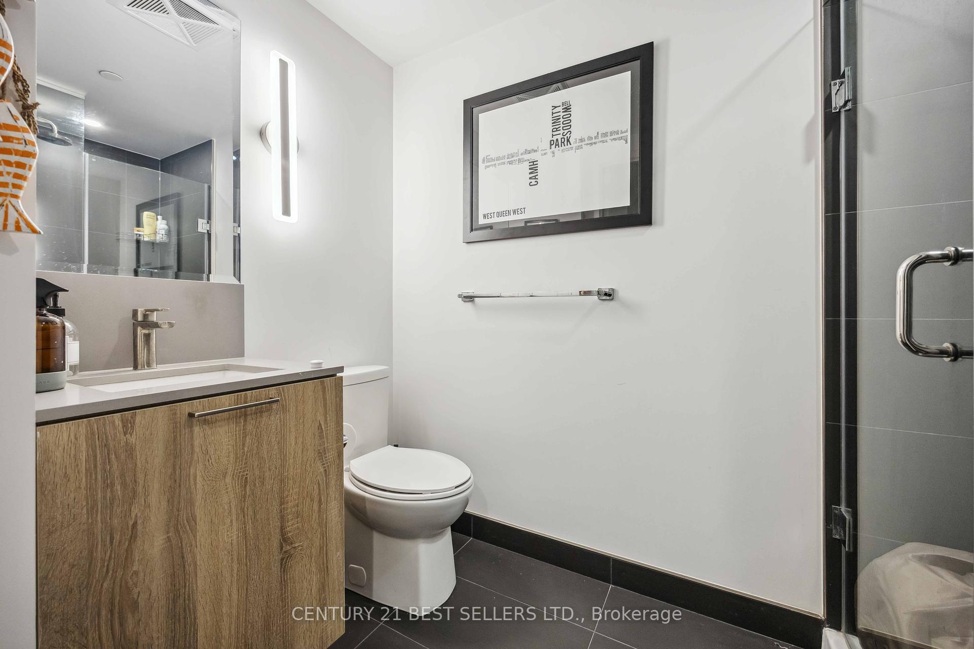 3 Bedrooms Condo at 19 Western Battery,  Toronto For sale