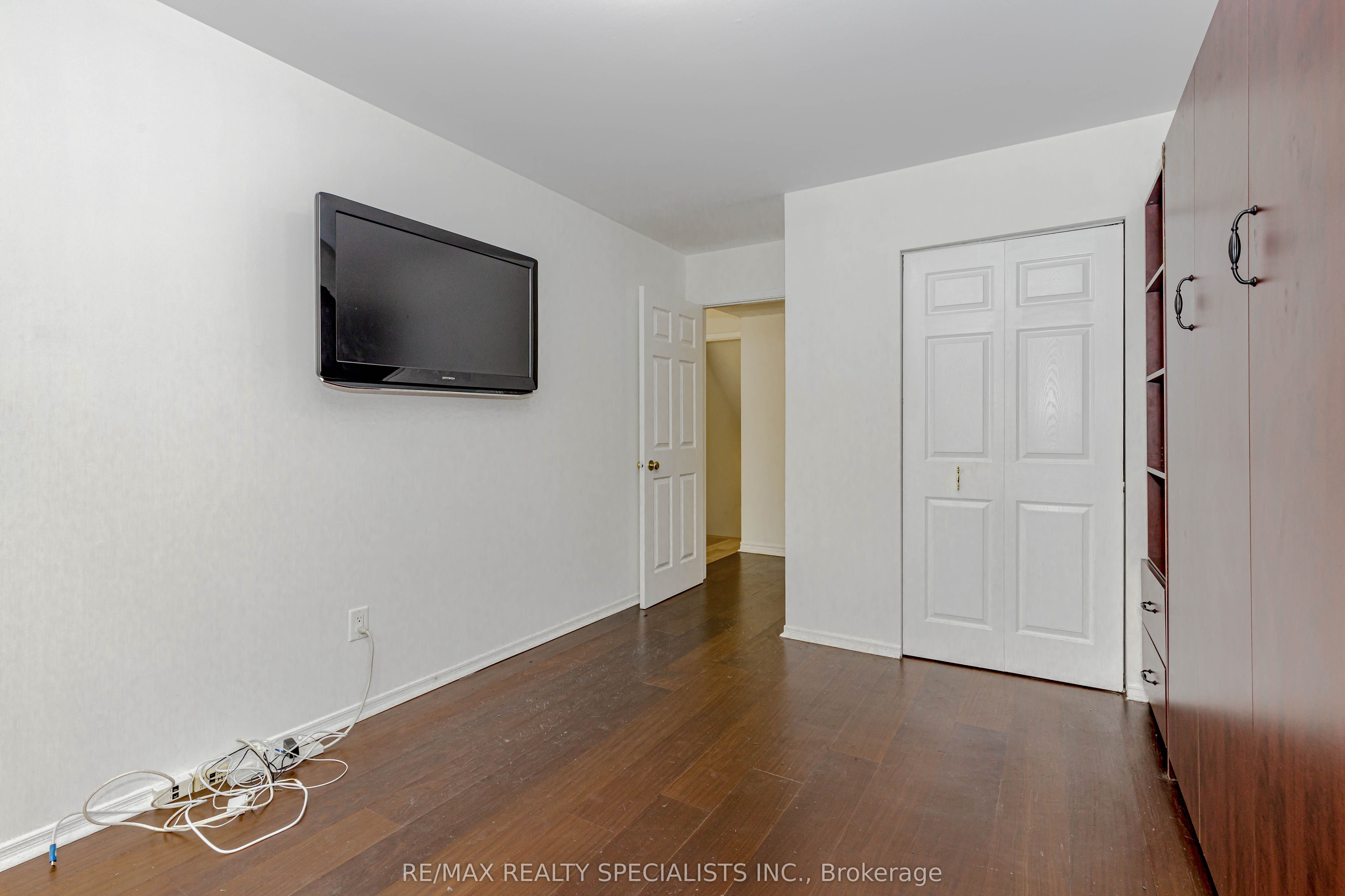 2318 Yolanda Drive