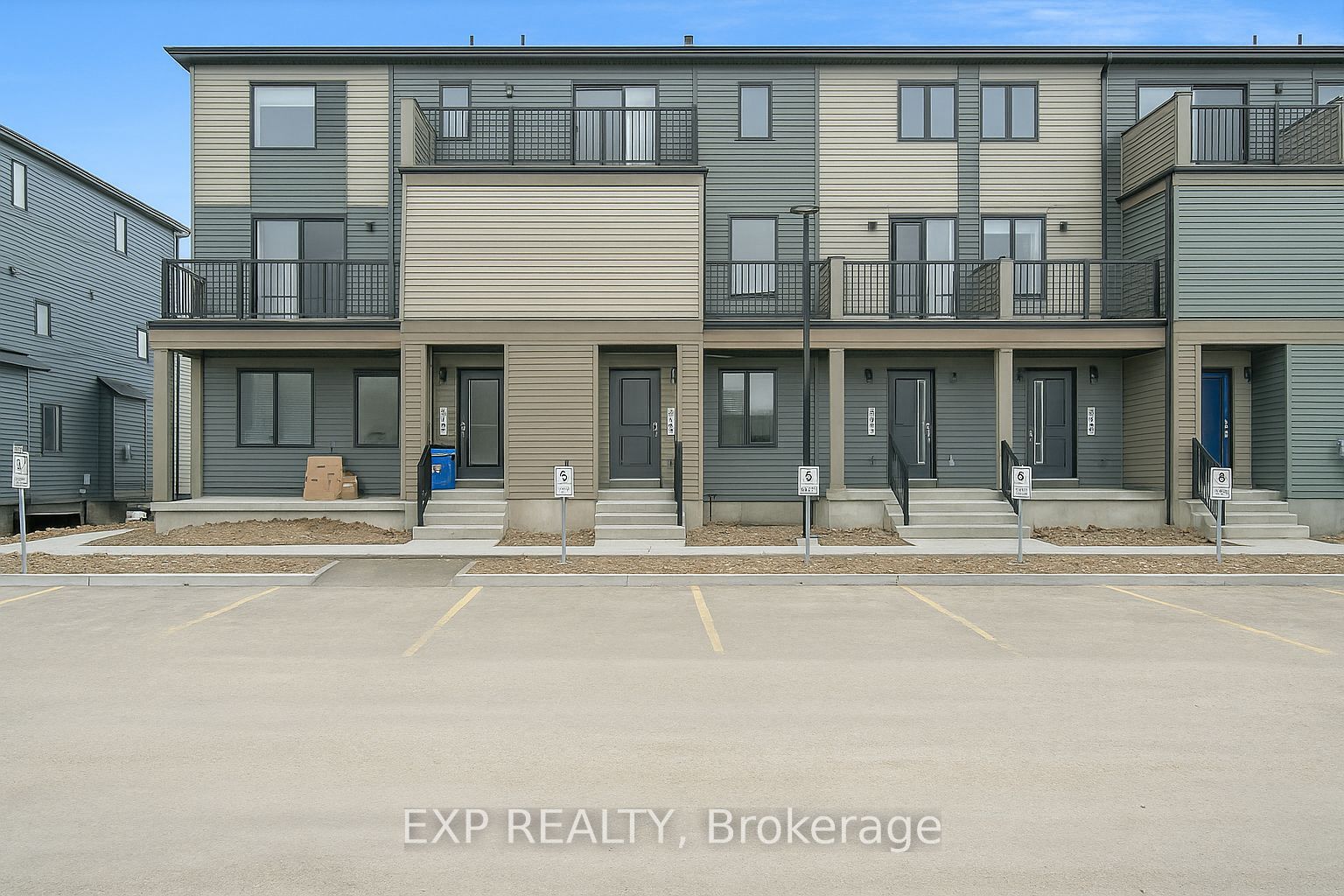 137 David Lewis Private, Ottawa, K4A 5S7