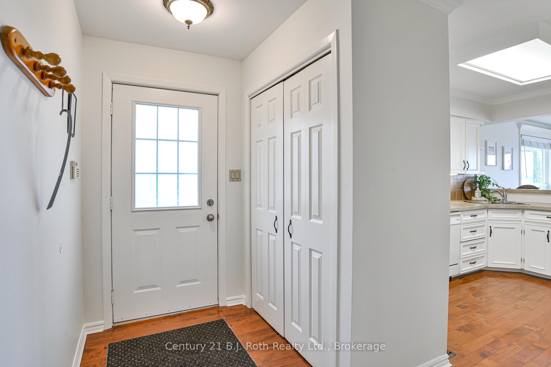 231 Victoria Crescent, Orillia, ON L3V 0J5