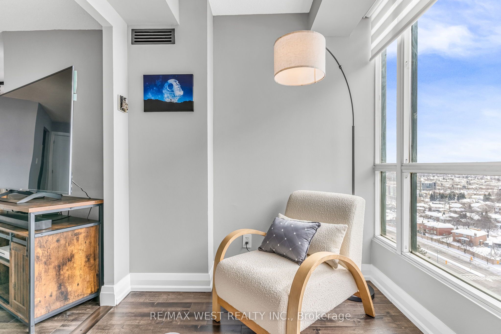 145 Hillcrest Avenue, #1615