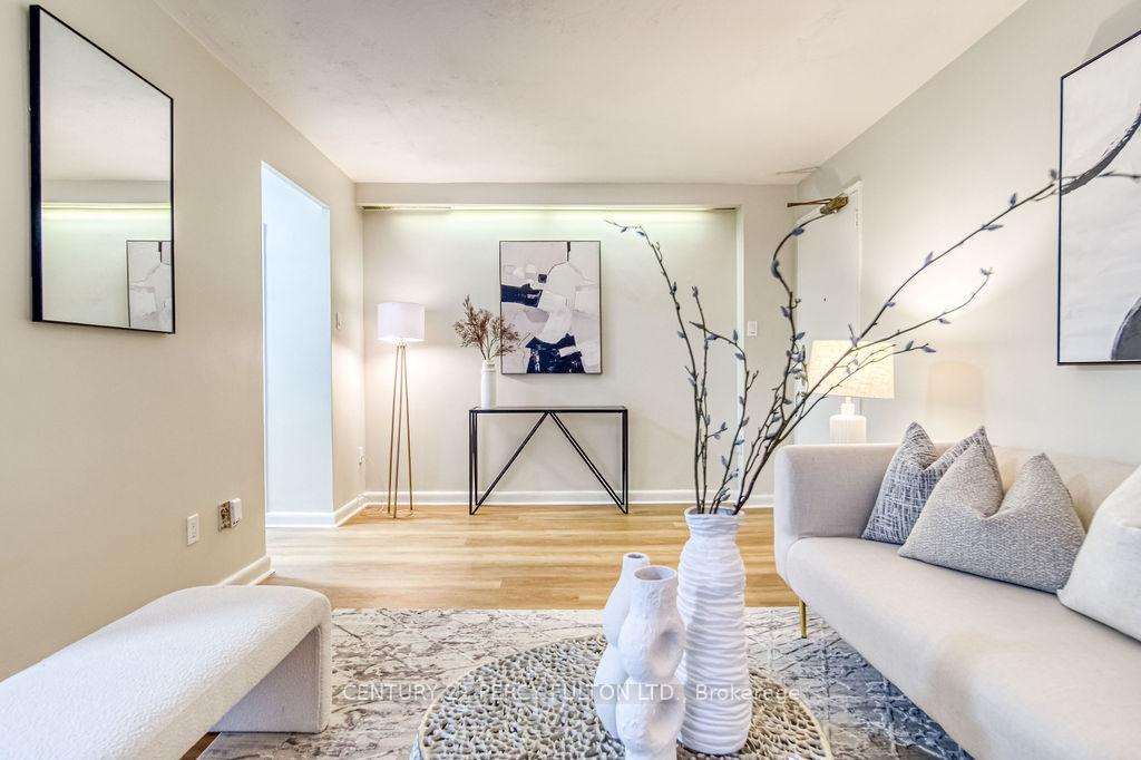 1 Bedroom Condo at 921 Midland, Toronto For sale