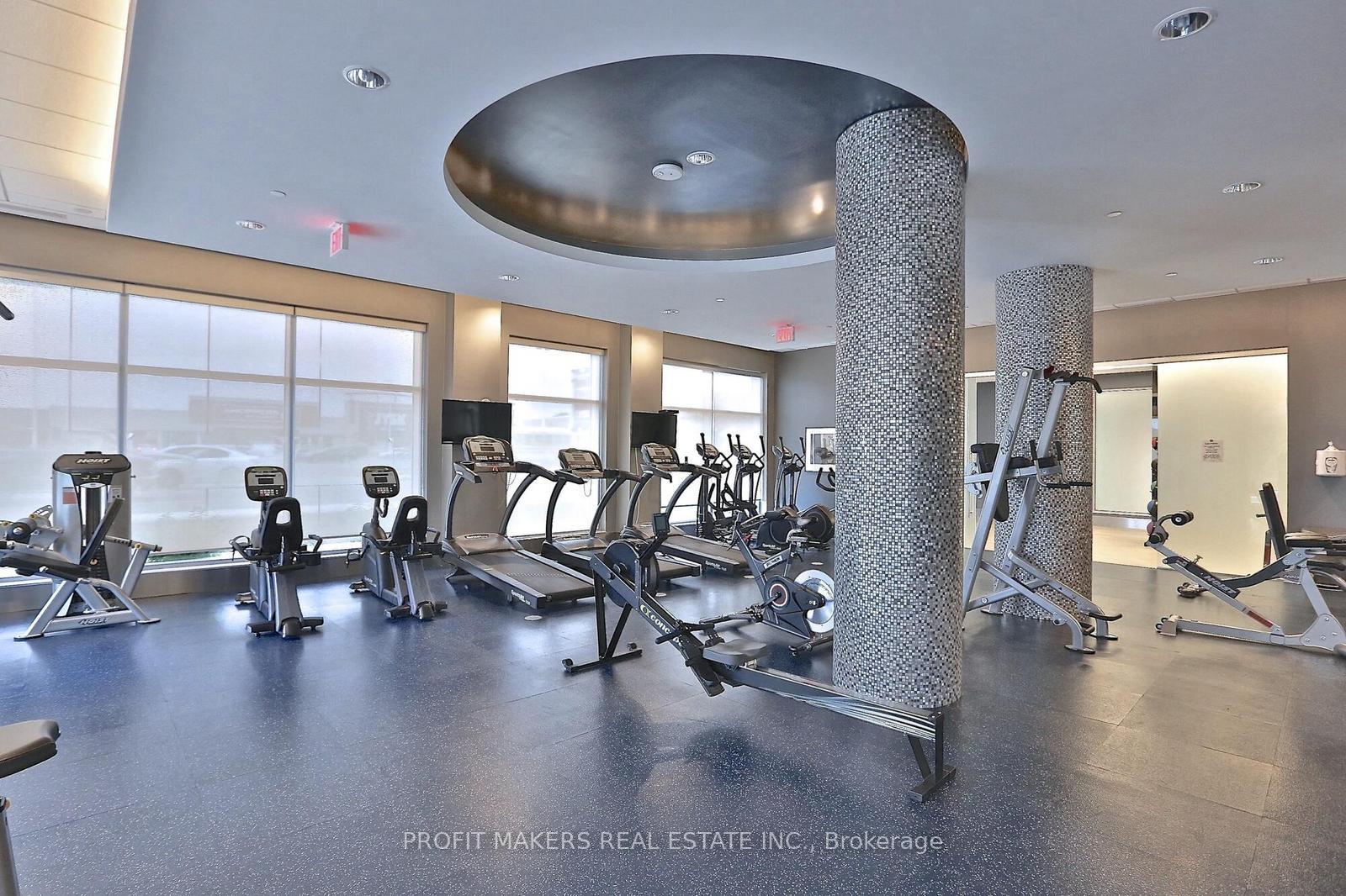 3 Bedrooms Condo at 65 Speers, Oakville For sale