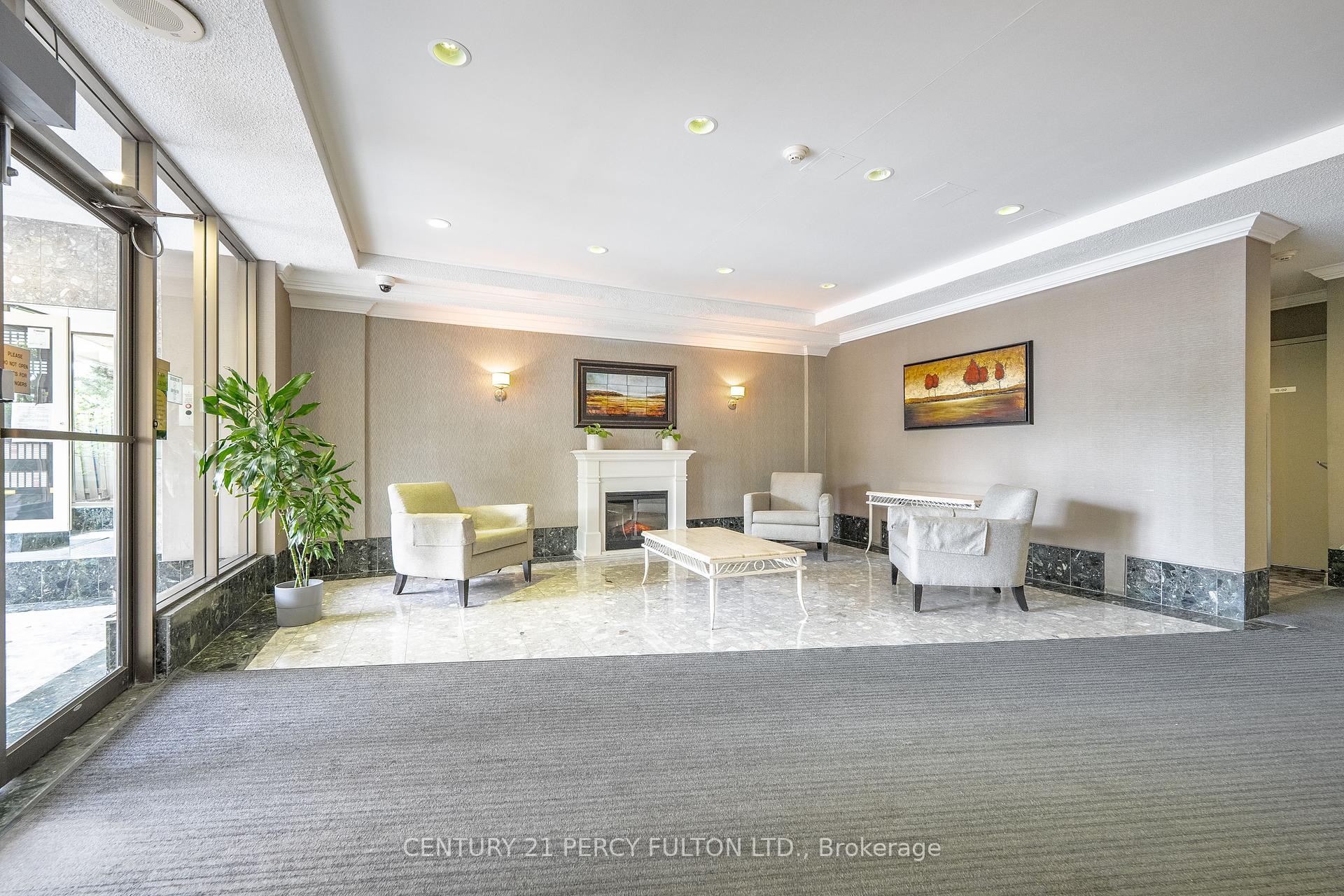 2 Bedrooms Condo at 3 Greystone Walk, Toronto For sale