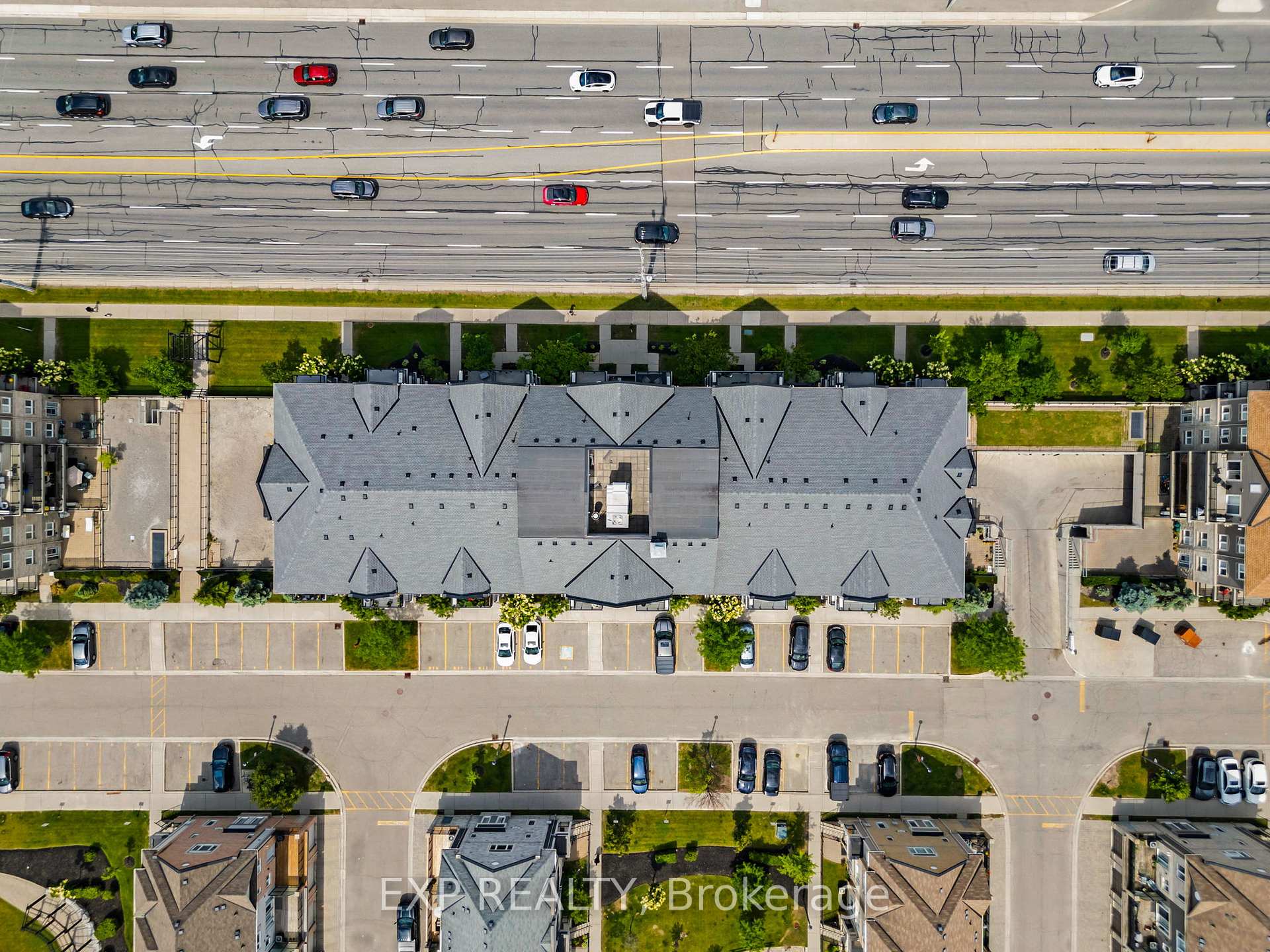 1 Bedroom Condo at 5150 Winston Churchill, Mississauga For sale