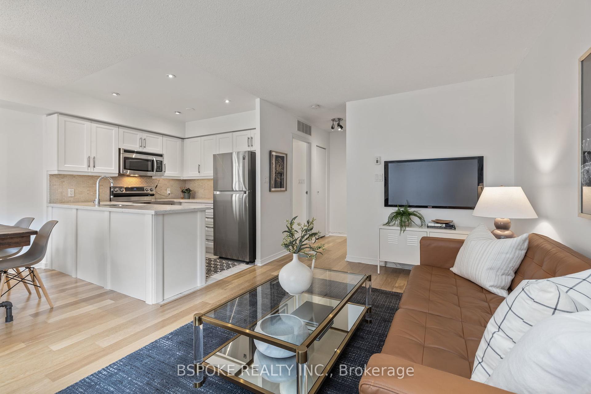 2 Bedrooms Condo at 46 Western Battery, Toronto For sale