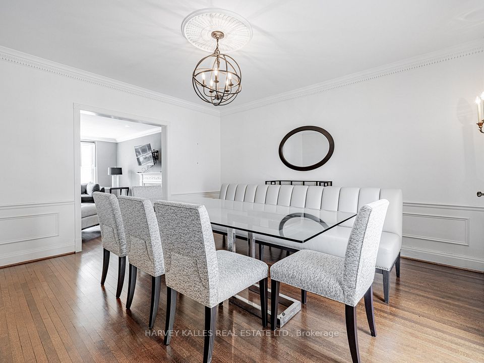 2 Silverwood Avenue