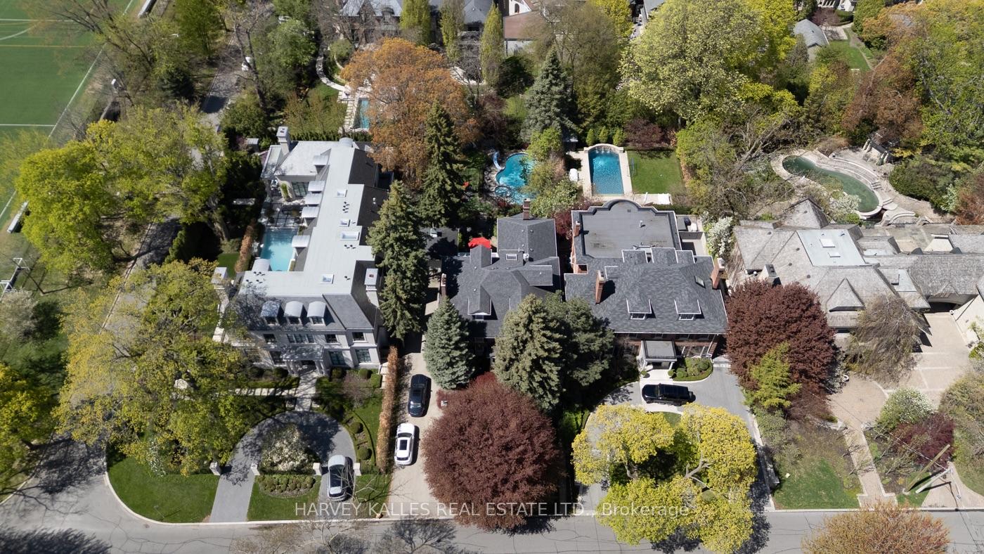 250 Warren Road