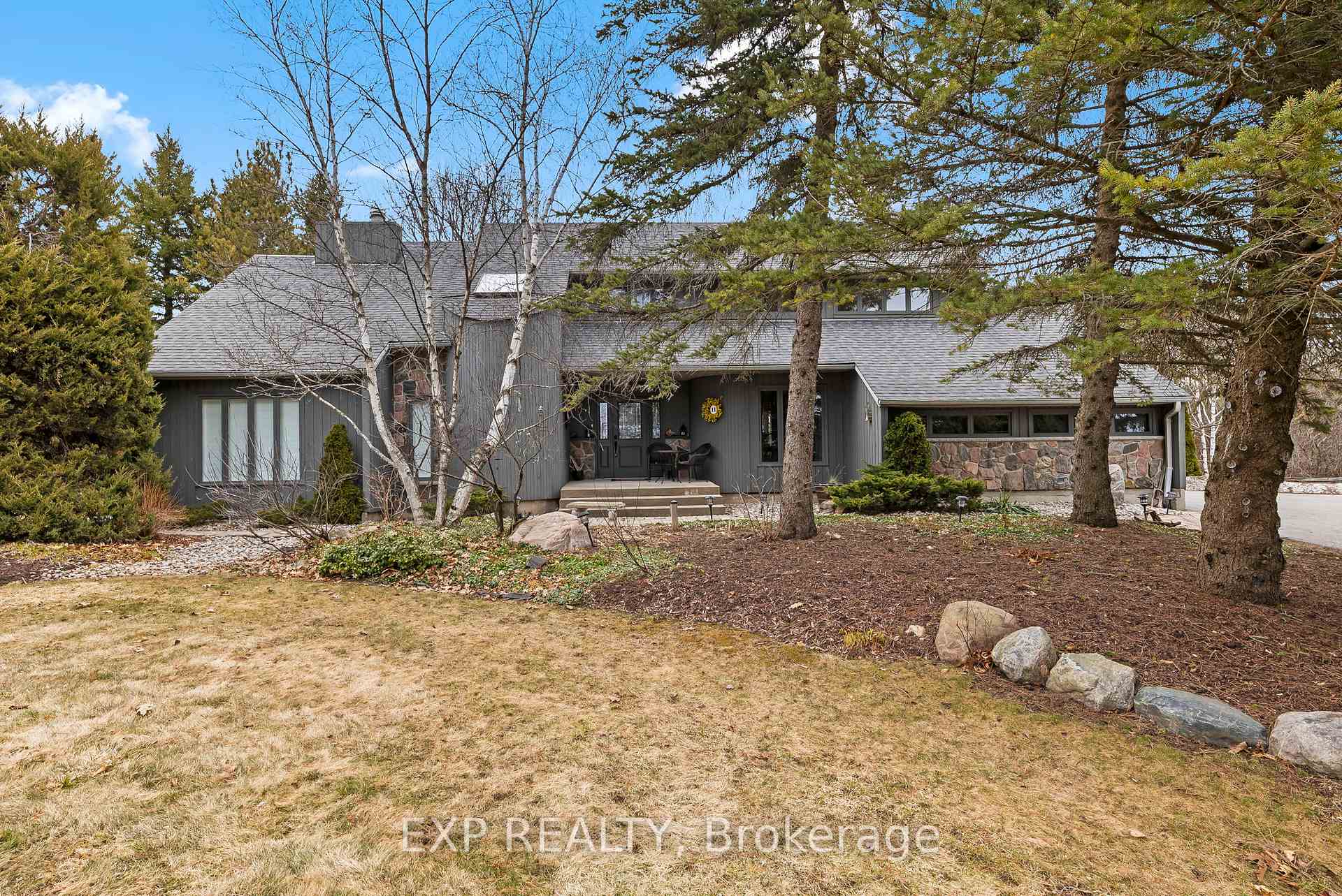 11 Mansfield Park Court, Scugog, ON L9L 2B5