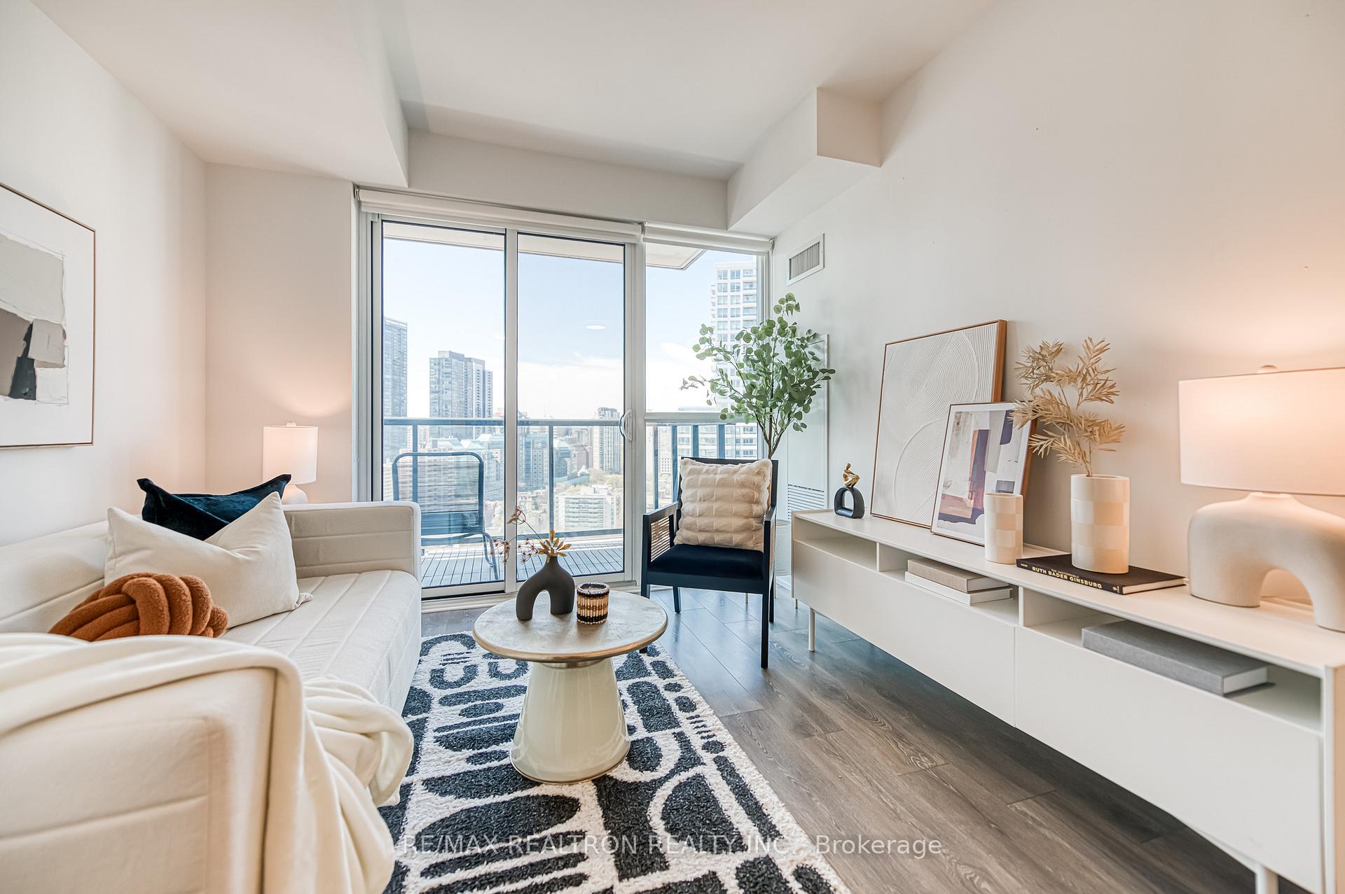 1 Bedroom Condo at 159 Wellesley,  Toronto For sale