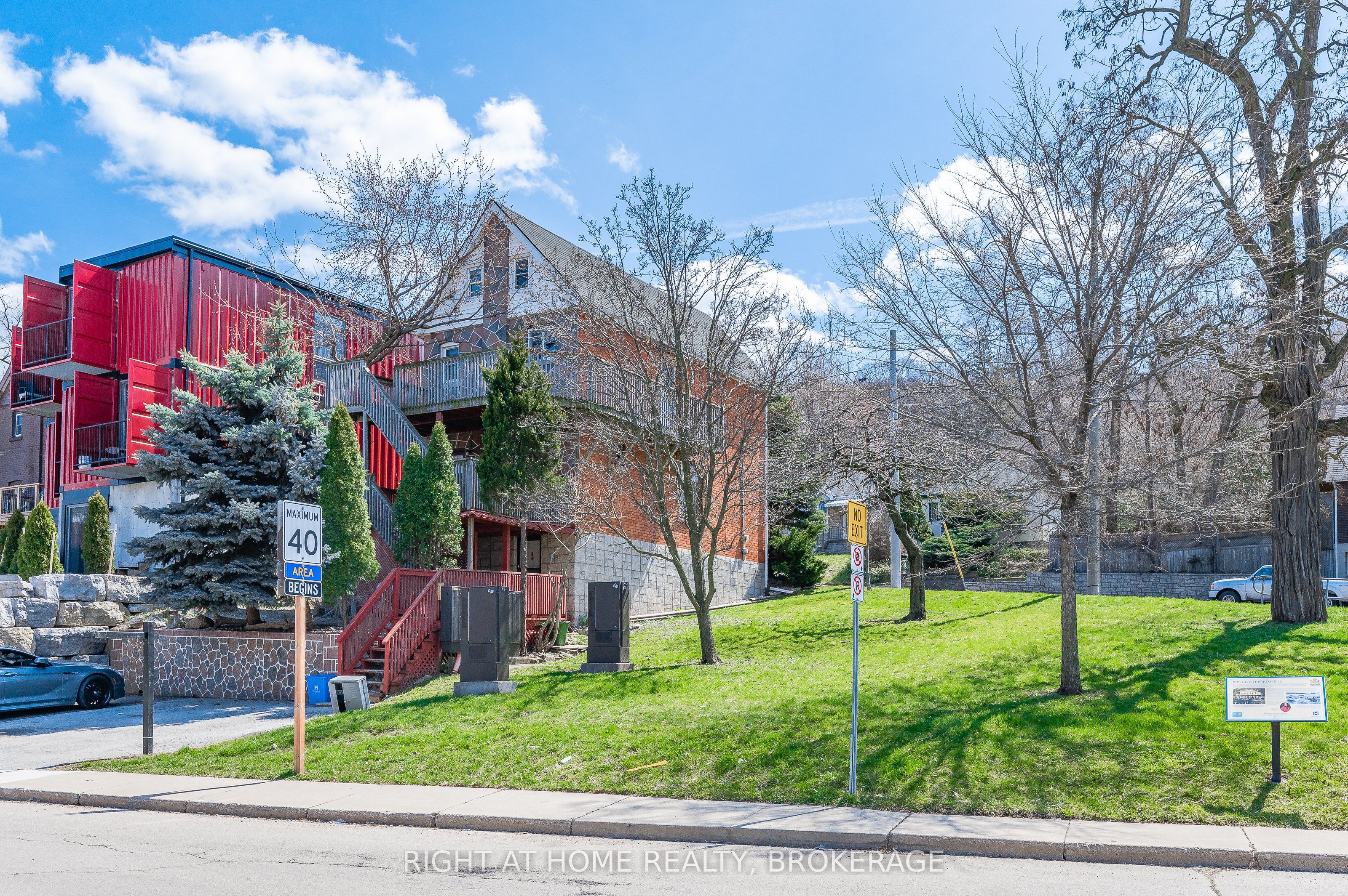 1 Arkledun Avenue